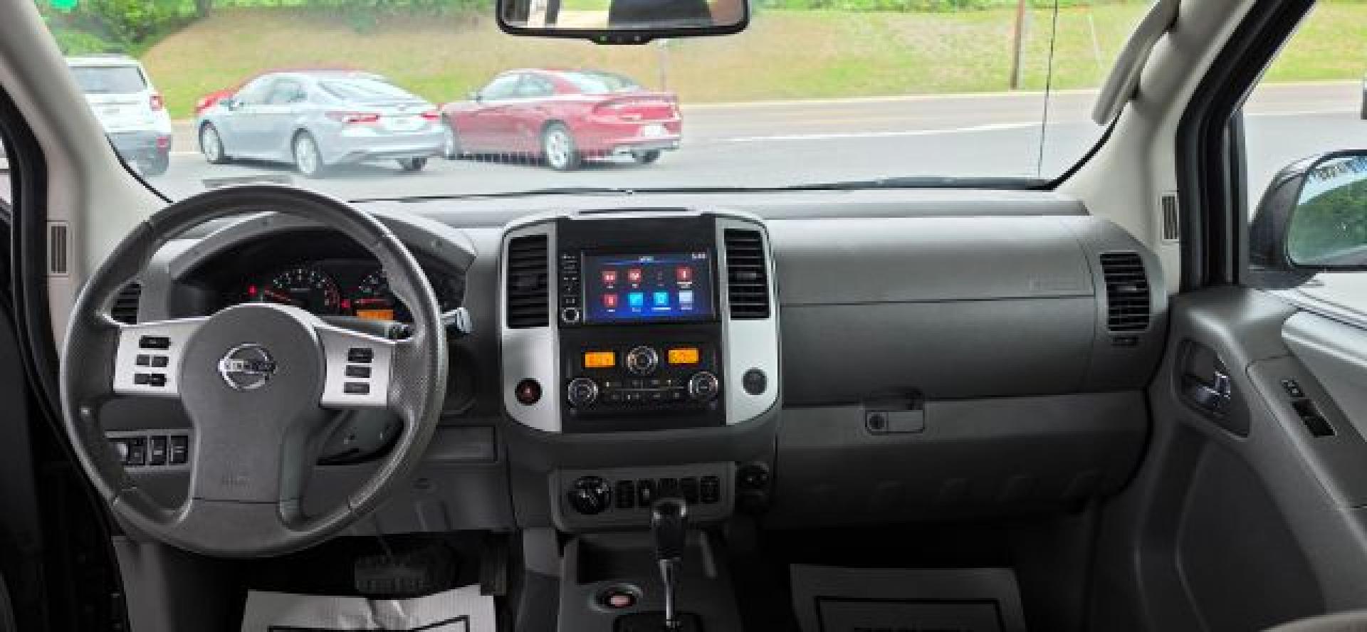2020 BLACK /Steel Nissan Frontier Crew Cab SV 4x4 (1N6ED0EB5LN) with an 3.8 V6 engine, AT transmission, located at 353 S. Mineral St., Keyser, WV, 26726, (304) 788-7887, 39.436451, -78.981674- Photo#6