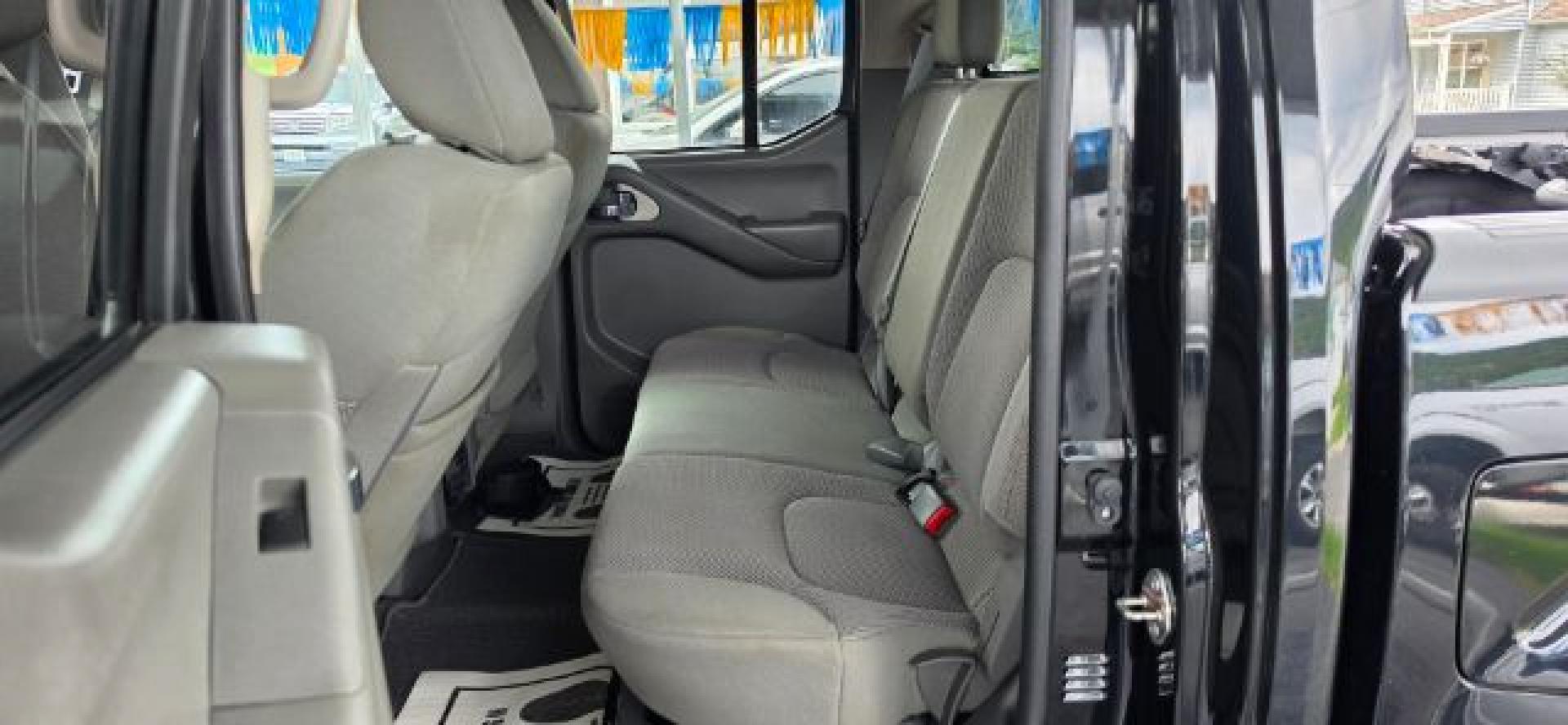 2020 BLACK /Steel Nissan Frontier Crew Cab SV 4x4 (1N6ED0EB5LN) with an 3.8 V6 engine, AT transmission, located at 353 S. Mineral St., Keyser, WV, 26726, (304) 788-7887, 39.436451, -78.981674- Photo#7