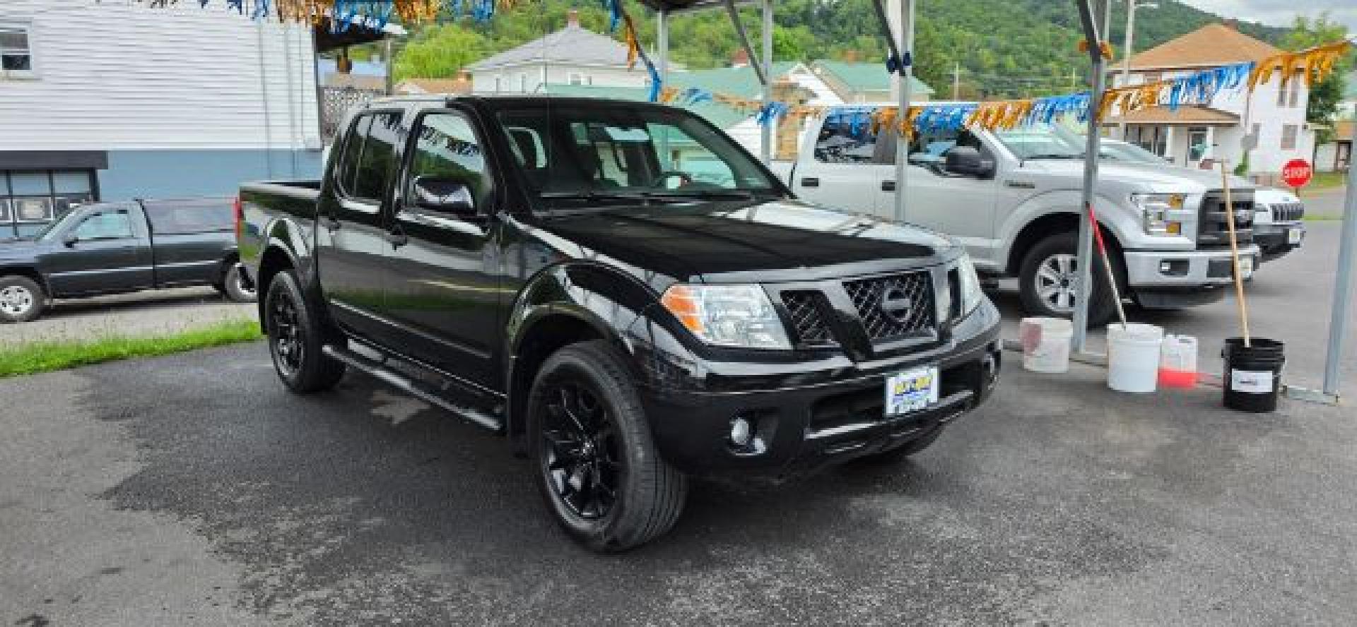 2020 BLACK /Steel Nissan Frontier Crew Cab SV 4x4 (1N6ED0EB5LN) with an 3.8 V6 engine, AT transmission, located at 353 S. Mineral St., Keyser, WV, 26726, (304) 788-7887, 39.436451, -78.981674- Photo#0