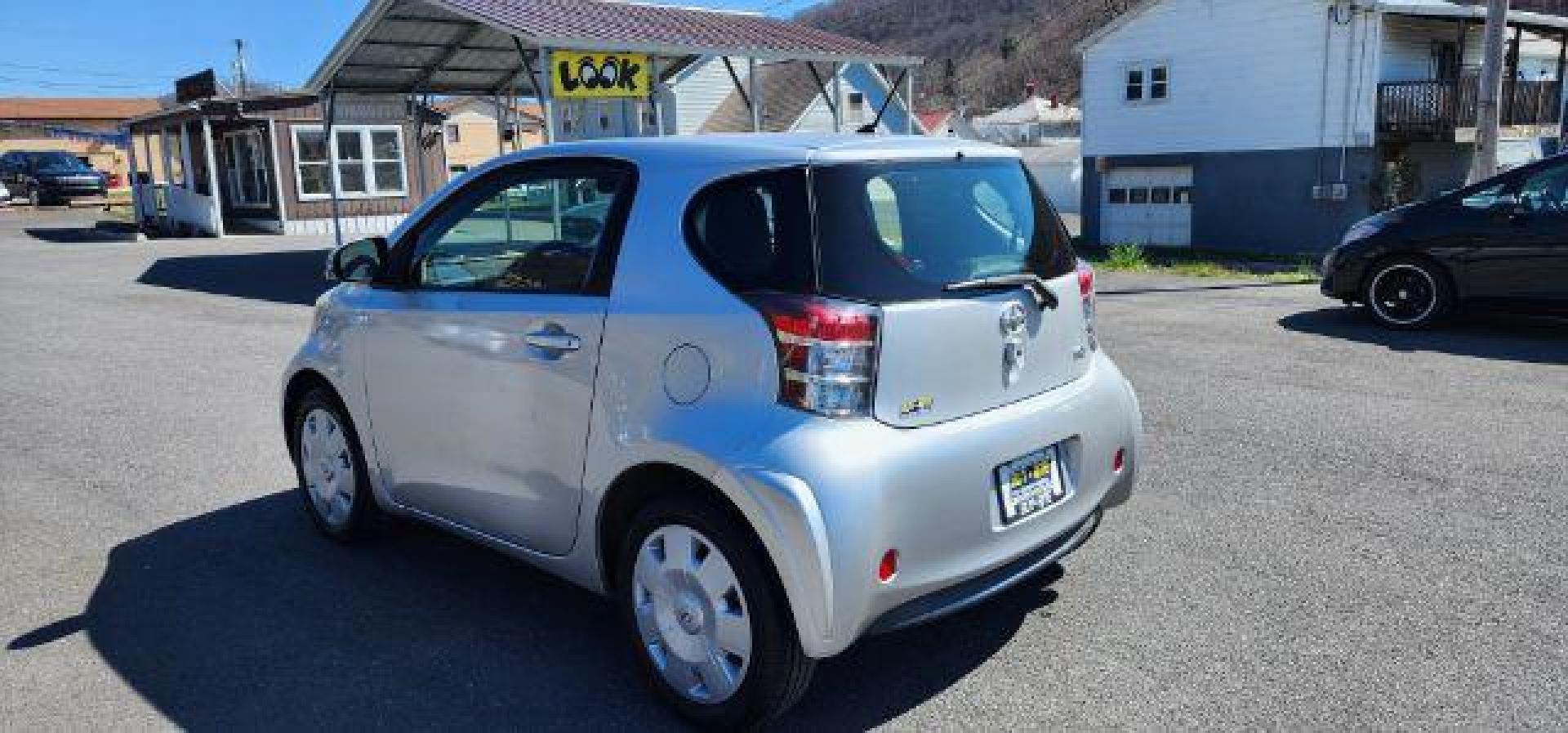 2012 gray /gray Scion iQ 3-Door Hatchback AT (JTNJJXB0XCJ) with an 1.3L L4 engine, Cvt transmission, located at 353 S. Mineral St., Keyser, WV, 26726, (304) 788-7887, 39.436451, -78.981674 - Photo#8