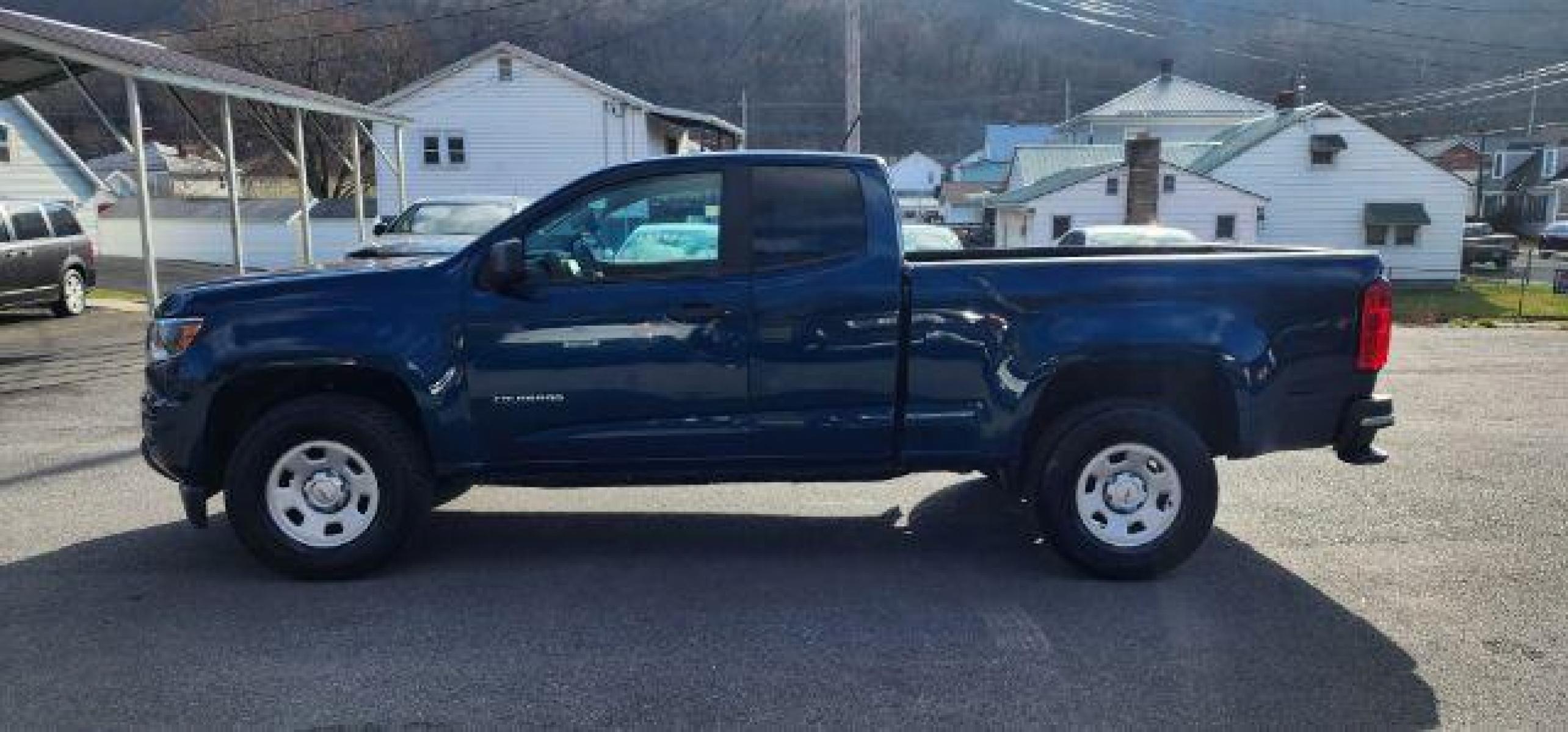 2020 BLUE /Jet Black/Dark Ash, cloth Chevrolet Colorado Work Truck Ext. Cab 2WD (1GCHSBEA7L1) with an 2.5L L4 engine, AT transmission, located at 353 S. Mineral St., Keyser, WV, 26726, (304) 788-7887, 39.436451, -78.981674 - Photo #4