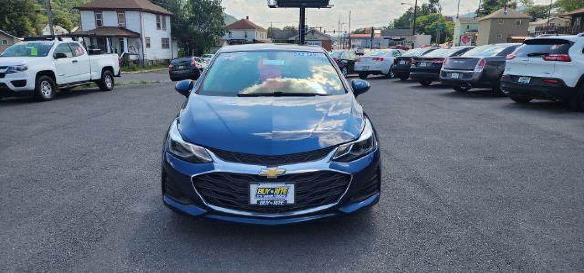 2019 BLUE /Jet Black/Galvanized, cloth Chevrolet Cruze LT Auto (1G1BE5SM6K7) with an 1.4 TRBO engine, AT transmission, located at 353 S. Mineral St., Keyser, WV, 26726, (304) 788-7887, 39.436451, -78.981674 - Photo#1