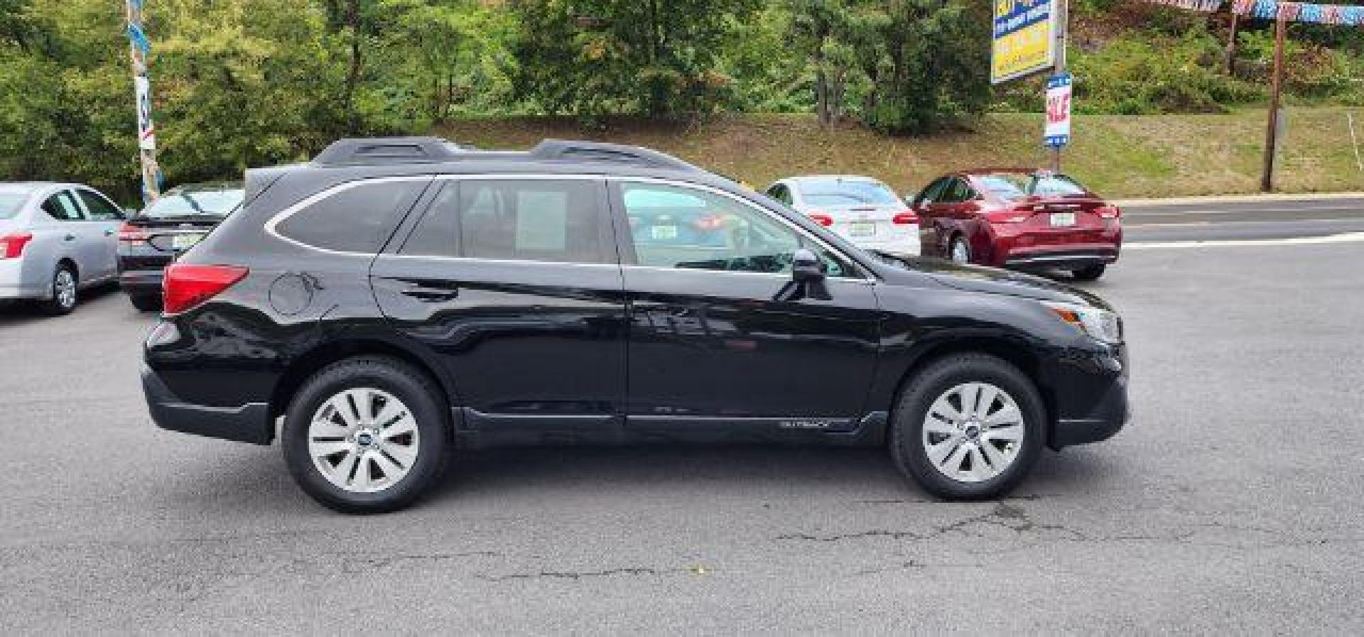 2019 BLACK /Slate Black Cloth, cloth Subaru Outback 2.5i Premium (4S4BSAFC3K3) with an 2.5 L4 engine, CVT transmission, located at 353 S. Mineral St., Keyser, WV, 26726, (304) 788-7887, 39.436451, -78.981674 - Photo#14