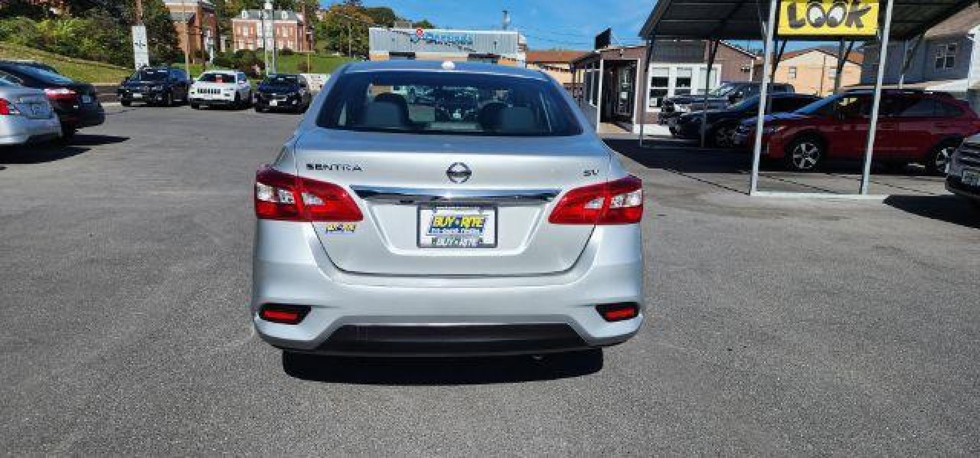 2019 SILVER /Charcoal, premium cloth Nissan Sentra SV (3N1AB7AP9KY) with an 1.8L L4 engine, CVT transmission, located at 353 S. Mineral St., Keyser, WV, 26726, (304) 788-7887, 39.436451, -78.981674 - Photo#11