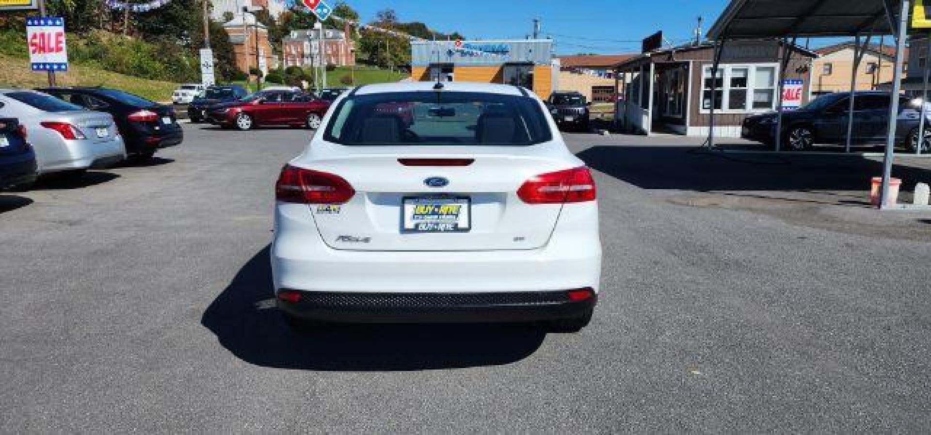 2018 WHITE /Charcoal Black Insert w/Warm Steel Surround, cloth Ford Focus SE Sedan (1FADP3F24JL) with an 2.0L L4 engine, AT transmission, located at 353 S. Mineral St., Keyser, WV, 26726, (304) 788-7887, 39.436451, -78.981674 - Photo#11