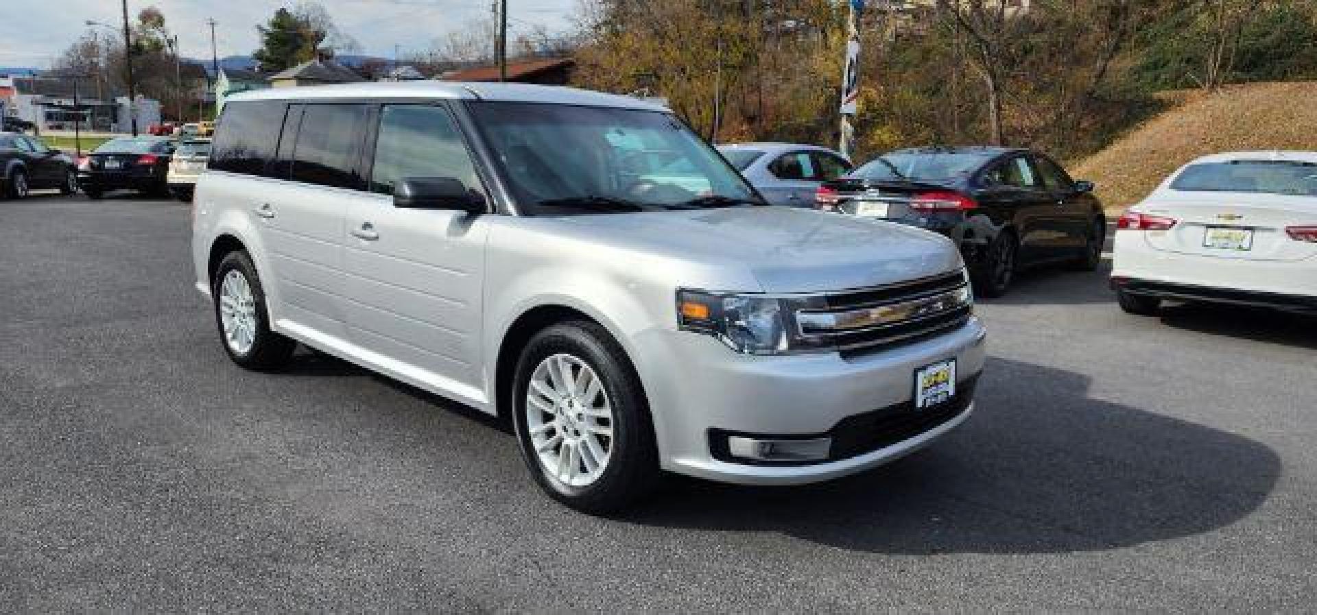 2014 SILVER /Charcoal Black Ford Flex SEL AWD (2FMHK6C84EB) with an 3.5L V6 engine, AT transmission, located at 353 S. Mineral St., Keyser, WV, 26726, (304) 788-7887, 39.436451, -78.981674 - Photo#16