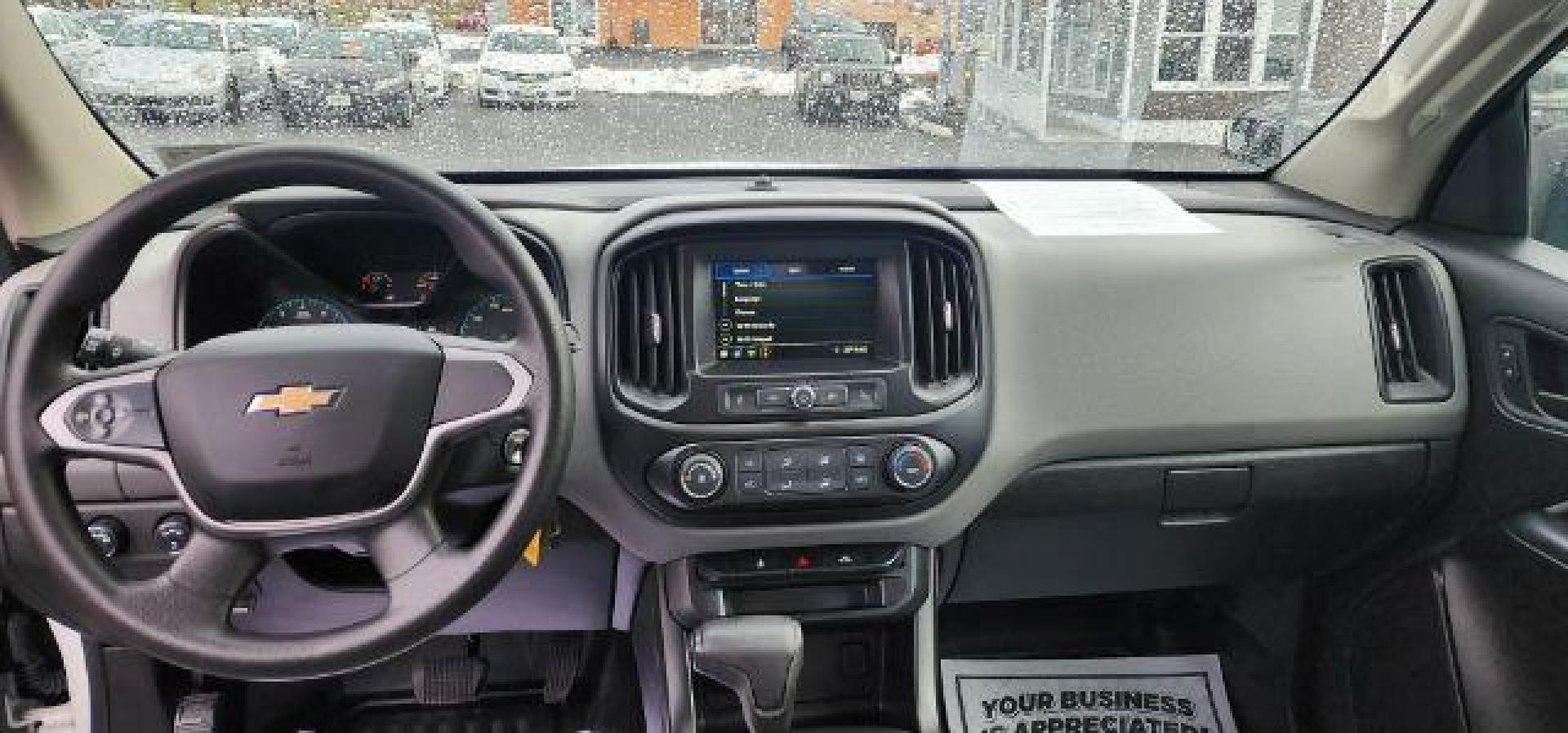 2019 WHITE /Jet Black/Dark Ash, vinyl Chevrolet Colorado Work Truck Ext. Cab 4WD (1GCHTBEAXK1) with an 2.5 L4 engine, AT transmission, located at 353 S. Mineral St., Keyser, WV, 26726, (304) 788-7887, 39.436451, -78.981674 - Photo#4