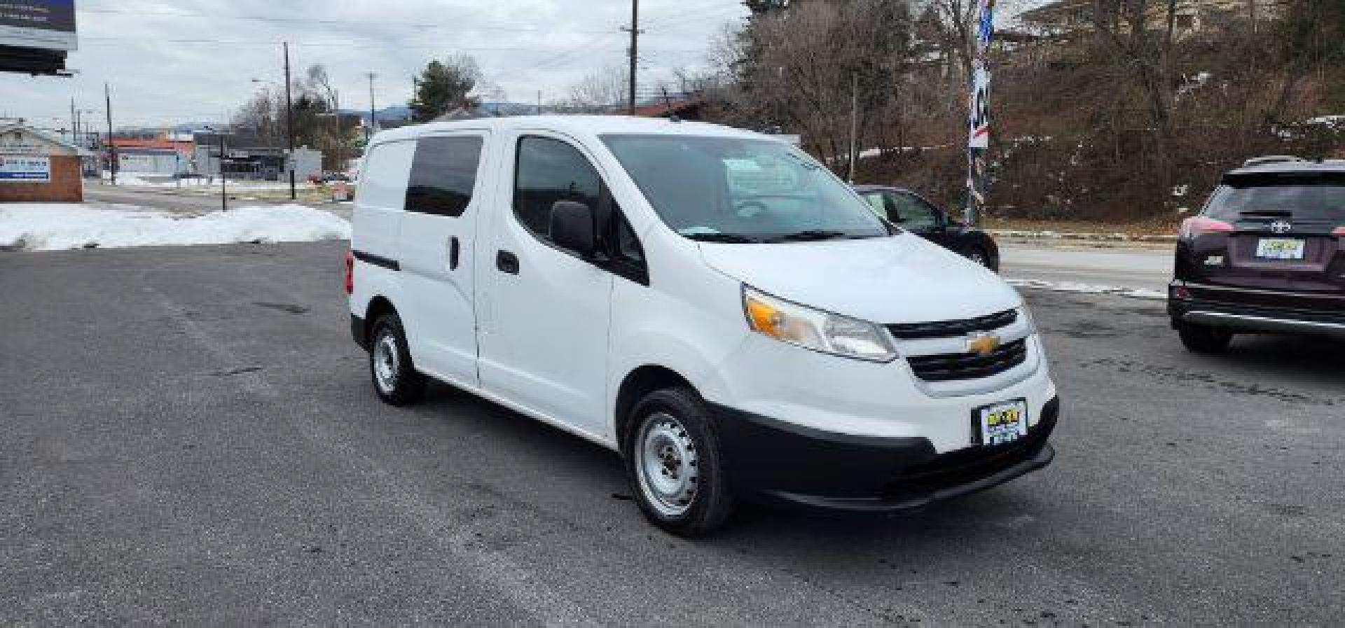 2018 WHITE /Medium Pewter, cloth Chevrolet City Express LT (3N63M0ZN5JK) with an 2.0L L4 engine, CVT transmission, located at 353 S. Mineral St., Keyser, WV, 26726, (304) 788-7887, 39.436451, -78.981674 - FOR A BETTER PRICE CALL PAUL AT 301-268-8150 - Photo#0