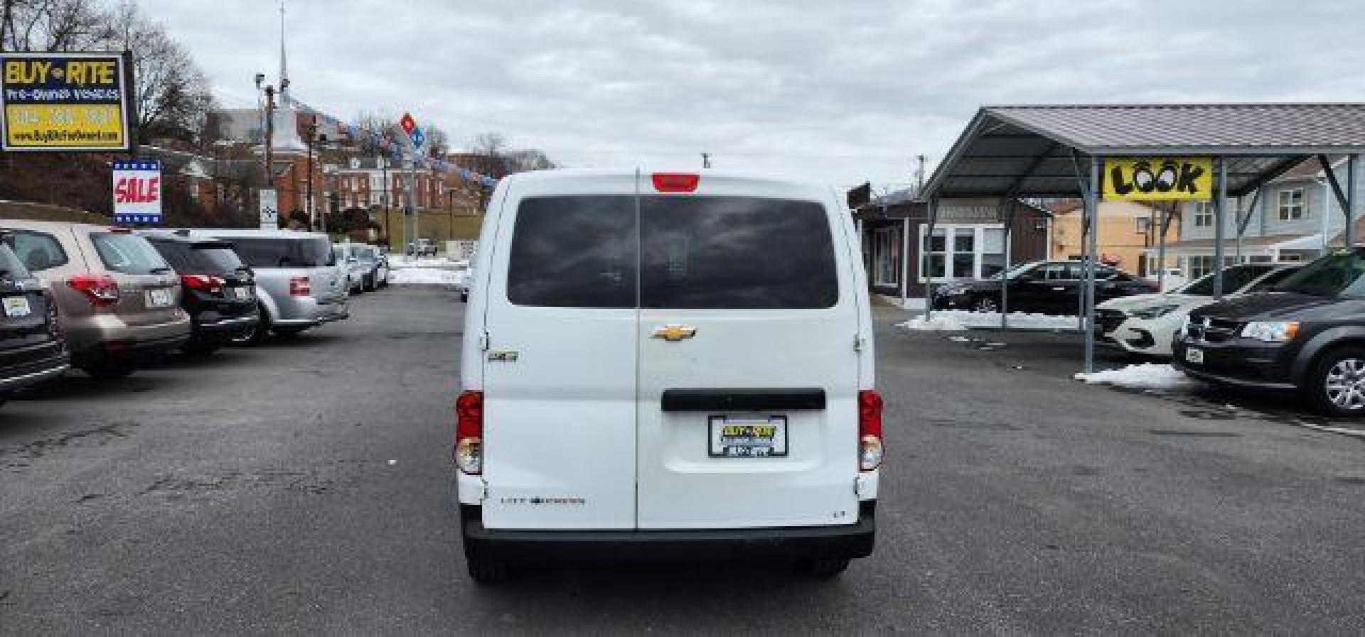 2018 WHITE /Medium Pewter, cloth Chevrolet City Express LT (3N63M0ZN5JK) with an 2.0L L4 engine, CVT transmission, located at 353 S. Mineral St., Keyser, WV, 26726, (304) 788-7887, 39.436451, -78.981674 - FOR A BETTER PRICE CALL PAUL AT 301-268-8150 - Photo#11