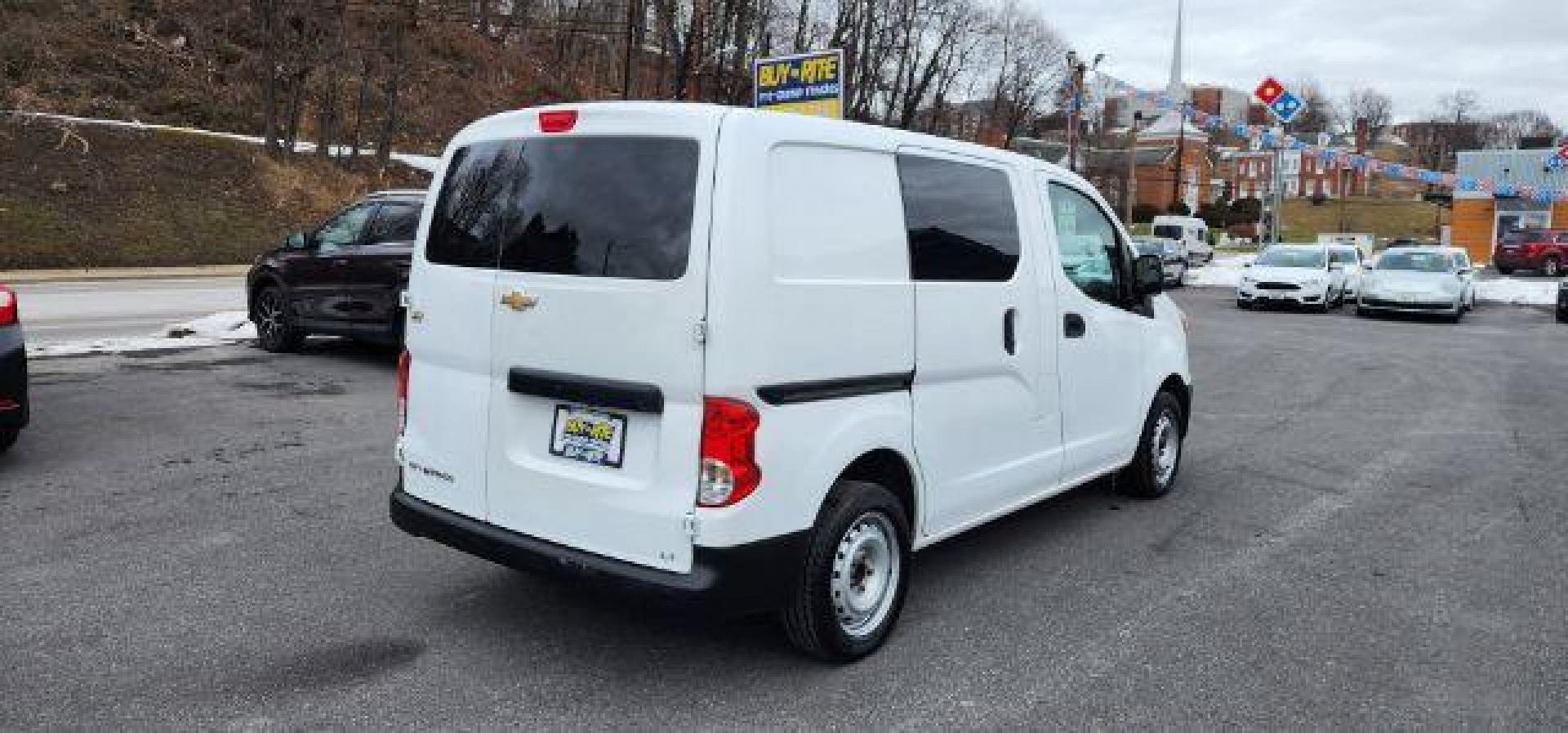 2018 WHITE /Medium Pewter, cloth Chevrolet City Express LT (3N63M0ZN5JK) with an 2.0L L4 engine, CVT transmission, located at 353 S. Mineral St., Keyser, WV, 26726, (304) 788-7887, 39.436451, -78.981674 - FOR A BETTER PRICE CALL PAUL AT 301-268-8150 - Photo#13