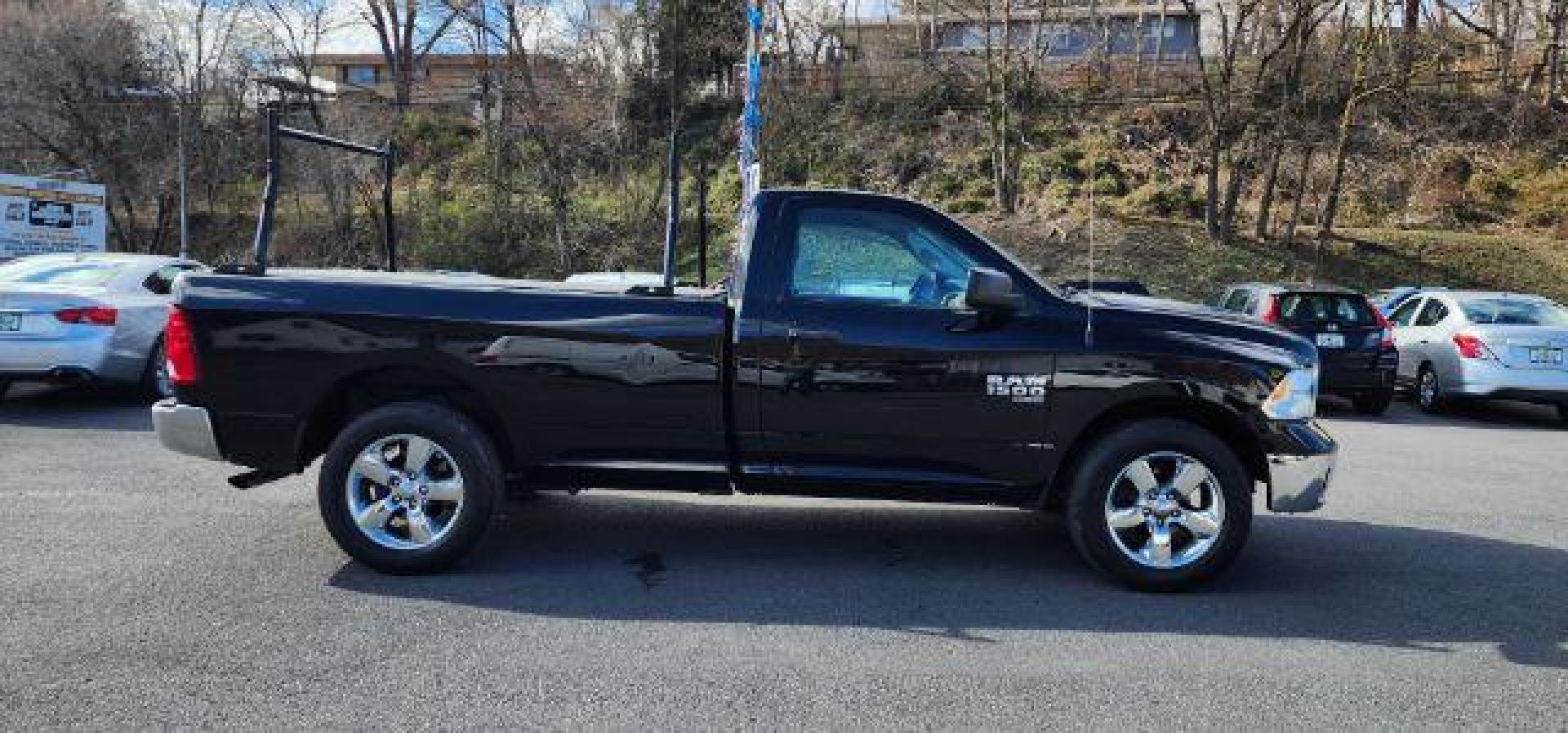 2019 BLACK /Black/Diesel Gray, cloth RAM 1500 Classic Tradesman Regular Cab LWB 4WD (3C6JR7DG8KG) with an 3.6L V6 engine, AT transmission, located at 353 S. Mineral St., Keyser, WV, 26726, (304) 788-7887, 39.436451, -78.981674 - FOR A BETTER PRICE CALL PAUL AT 301-268-8150 - Photo#13