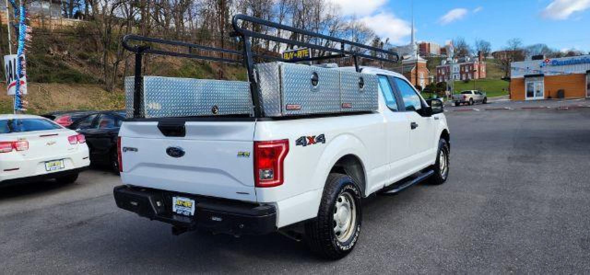 2016 WHITE /Medium Earth Gray, vinyl Ford F-150 XL SuperCab 6.5-ft. Bed 4WD (1FTEX1E87GF) with an 3.5L V6 engine, AT transmission, located at 353 S. Mineral St., Keyser, WV, 26726, (304) 788-7887, 39.436451, -78.981674 - Photo#9