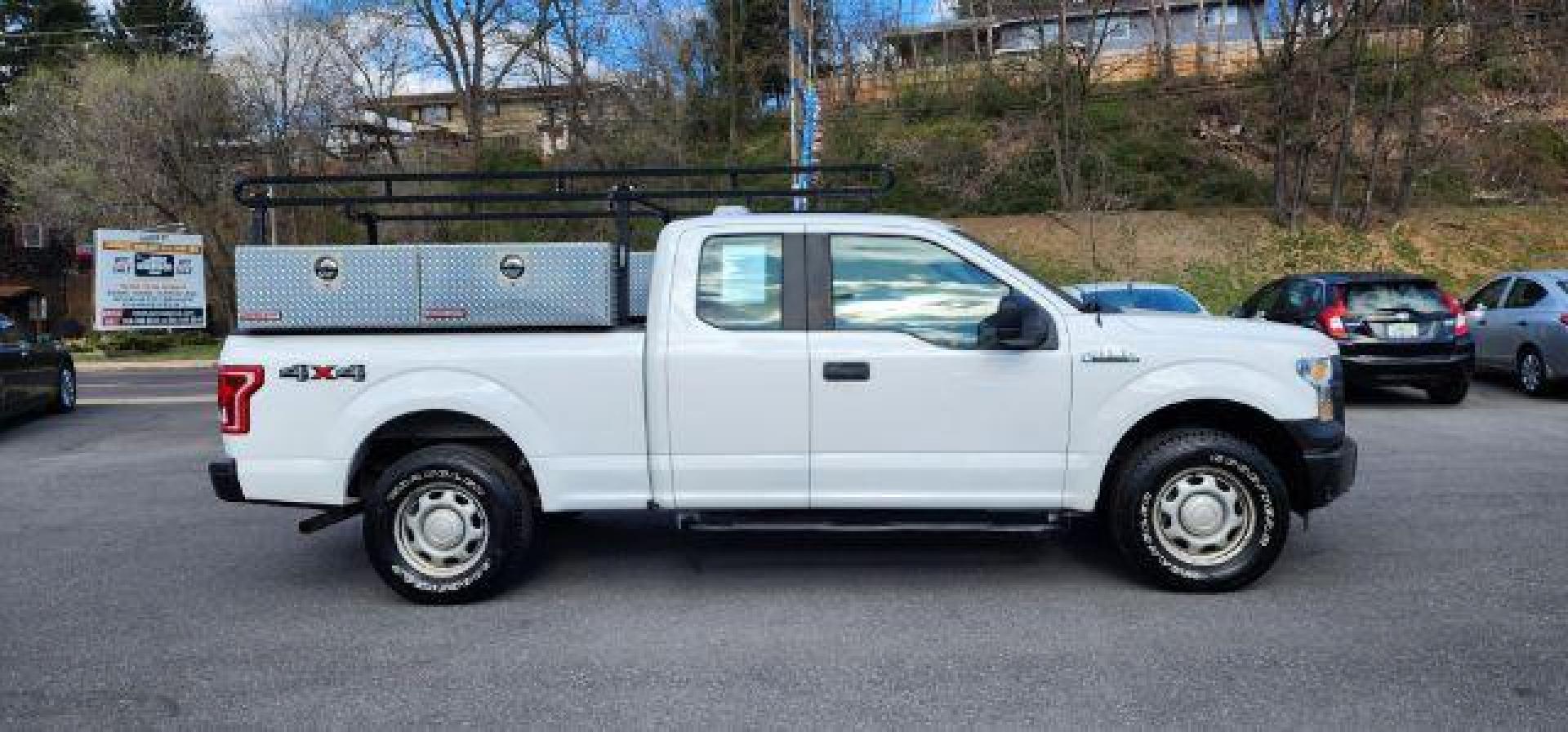 2016 WHITE /Medium Earth Gray, vinyl Ford F-150 XL SuperCab 6.5-ft. Bed 4WD (1FTEX1E87GF) with an 3.5L V6 engine, AT transmission, located at 353 S. Mineral St., Keyser, WV, 26726, (304) 788-7887, 39.436451, -78.981674 - Photo#10