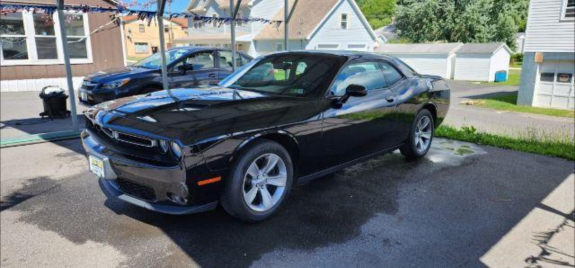 2018 BLACK /Black, cloth Dodge Challenger SXT (2C3CDZAG1JH) with an 3.6L V6 engine, AT transmission, located at 353 S. Mineral St., Keyser, WV, 26726, (304) 788-7887, 39.436451, -78.981674 - Photo#2