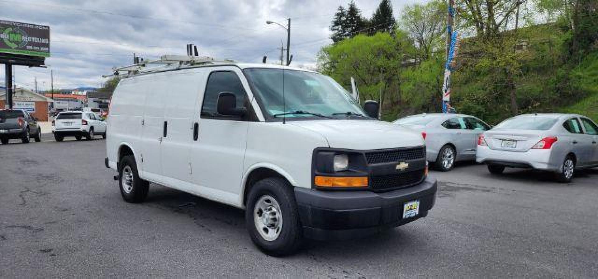 2017 WHITE /Medium Pewter, vinyl Chevrolet Express 2500 Cargo (1GCWGAFF5H1) with an 4.8L V8 engine, AT transmission, located at 353 S. Mineral St., Keyser, WV, 26726, (304) 788-7887, 39.436451, -78.981674 - FOR A BETTER PRICE CALL PAUL AT 301-268-8150 - Photo#0