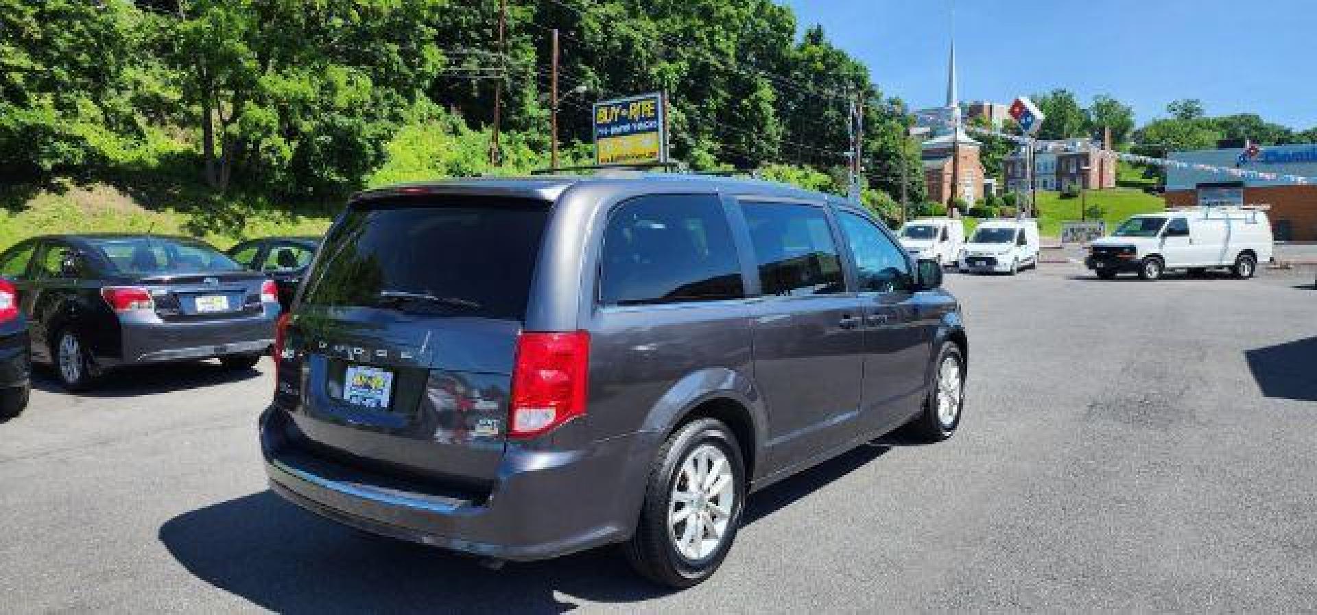 2019 GRAY /Black/Light Graystone, leather/suede Dodge Grand Caravan SXT (2C4RDGCG2KR) with an 3.6L V6 engine, AT transmission, located at 353 S. Mineral St., Keyser, WV, 26726, (304) 788-7887, 39.436451, -78.981674 - FOR A BETTER PRICE CALL PAUL AT 301-268-8150 - Photo#12