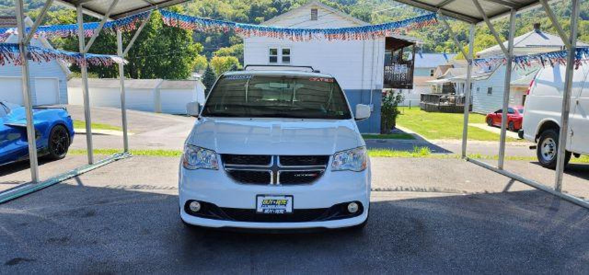 2017 WHITE /Black, leather/suede Dodge Grand Caravan SXT (2C4RDGCG8HR) with an 3.6L V6 engine, AT transmission, located at 353 S. Mineral St., Keyser, WV, 26726, (304) 788-7887, 39.436451, -78.981674 - FOR A BETTER PRICE CALL PAUL AT 301-268-8150 - Photo#1