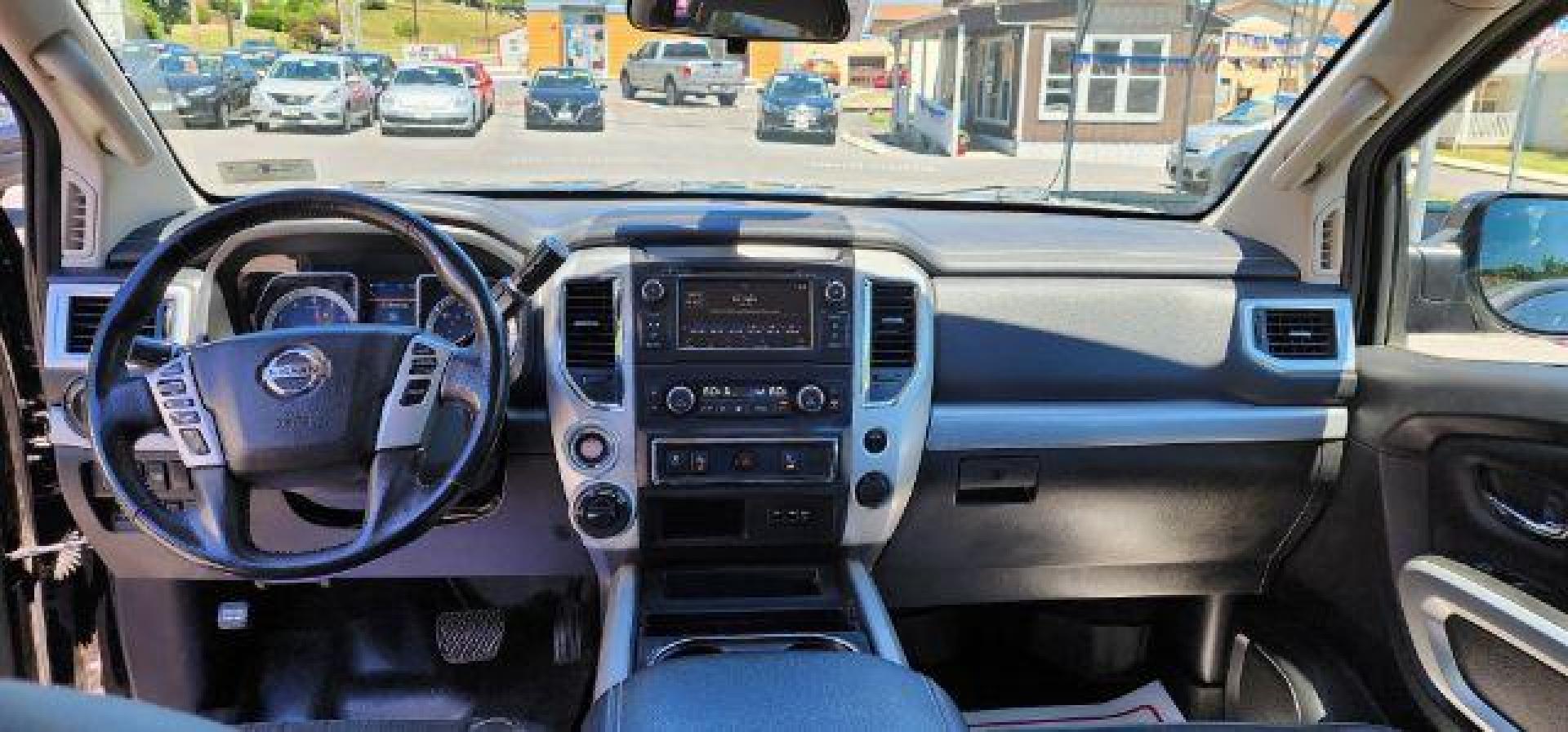 2019 BLACK /Black, cloth Nissan Titan PRO-4X Crew Cab 4WD (1N6AA1E54KN) with an 5.6L V8 engine, AT transmission, located at 353 S. Mineral St., Keyser, WV, 26726, (304) 788-7887, 39.436451, -78.981674 - FOR A BETTER PRICE CALL PAUL AT 301-268-8150 - Photo#5