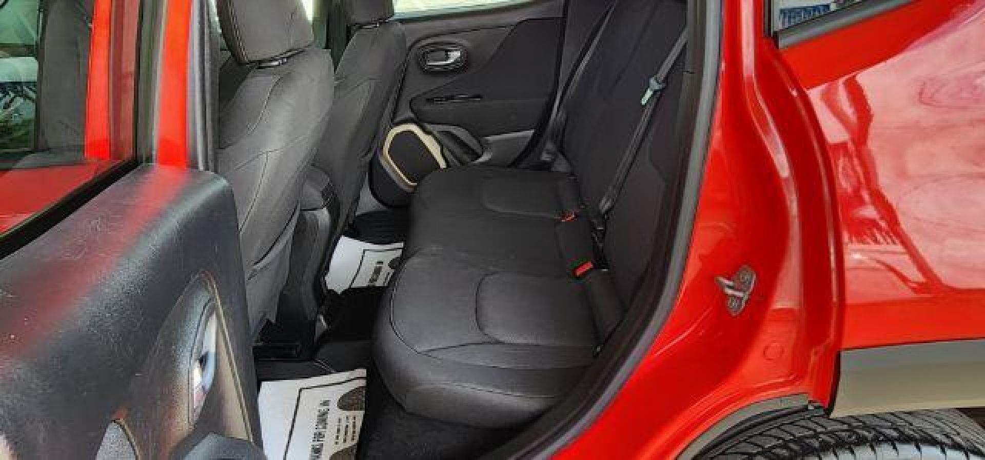 2015 Red /Cloth Jeep Renegade LTTD (ZACCJBBH0FP) with an 1.4L engine, 6 sp transmission, located at 353 S. Mineral St., Keyser, WV, 26726, (304) 788-7887, 39.436451, -78.981674 - FOR A BETTER PRICE CALL PAUL AT 301-268-8150 - Photo#7