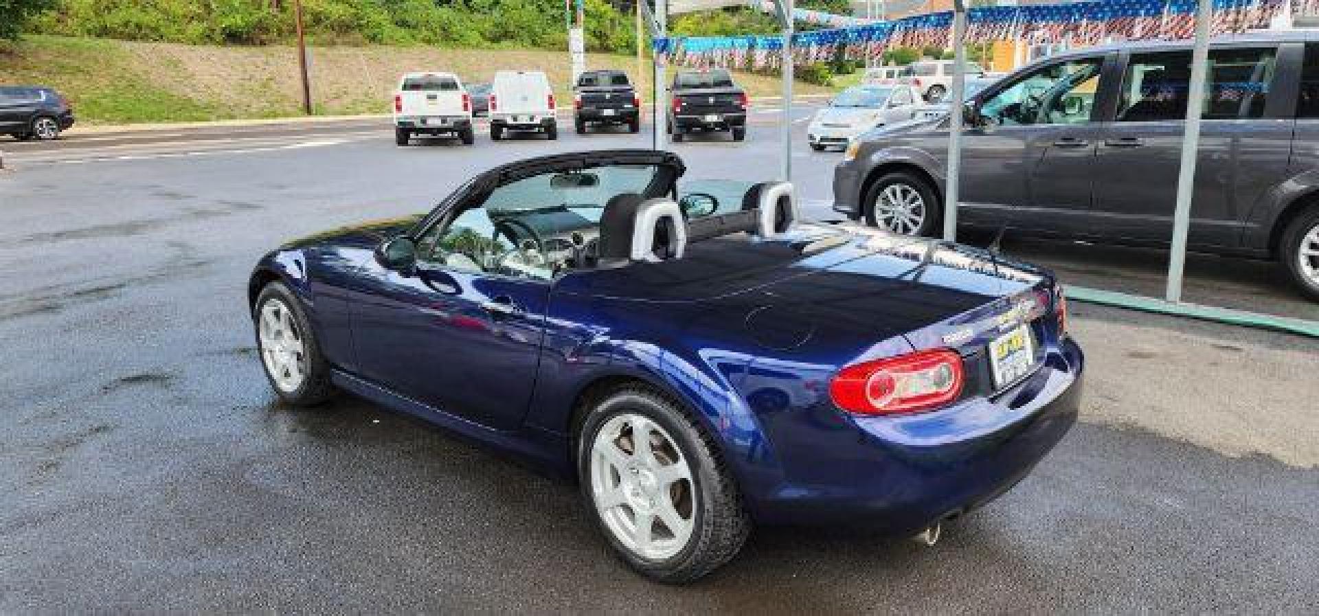 2010 Blue /Cloth Mazda MX-5 Miata Grand Touring PRHT (JM1NC2FF3A0) with an 2.0l L4 engine, AT transmission, located at 353 S. Mineral St., Keyser, WV, 26726, (304) 788-7887, 39.436451, -78.981674 - FOR A BETTER PRICE CALL PAUL AT 301-268-8150 - Photo#15