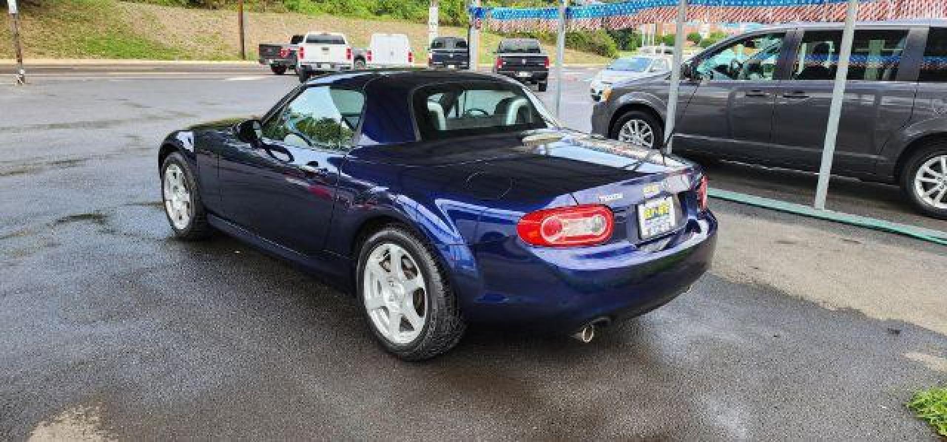 2010 Blue /Cloth Mazda MX-5 Miata Grand Touring PRHT (JM1NC2FF3A0) with an 2.0l L4 engine, AT transmission, located at 353 S. Mineral St., Keyser, WV, 26726, (304) 788-7887, 39.436451, -78.981674 - FOR A BETTER PRICE CALL PAUL AT 301-268-8150 - Photo#7