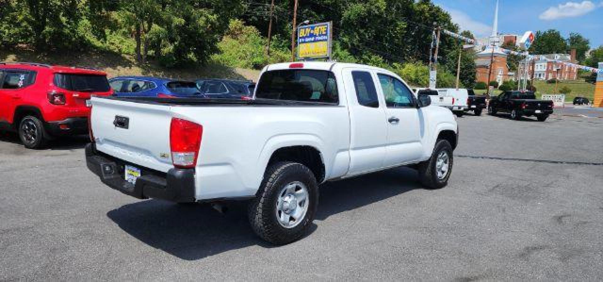 2021 WHITE /Cement Gray, cloth Toyota Tacoma SR Access Cab 4x4 (3TYSX5EN9MT) with an 2.7 L4 engine, AT transmission, located at 353 S. Mineral St., Keyser, WV, 26726, (304) 788-7887, 39.436451, -78.981674 - FOR A BETTER PRICE CALL PAUL AT 301-268-8150 - Photo#11