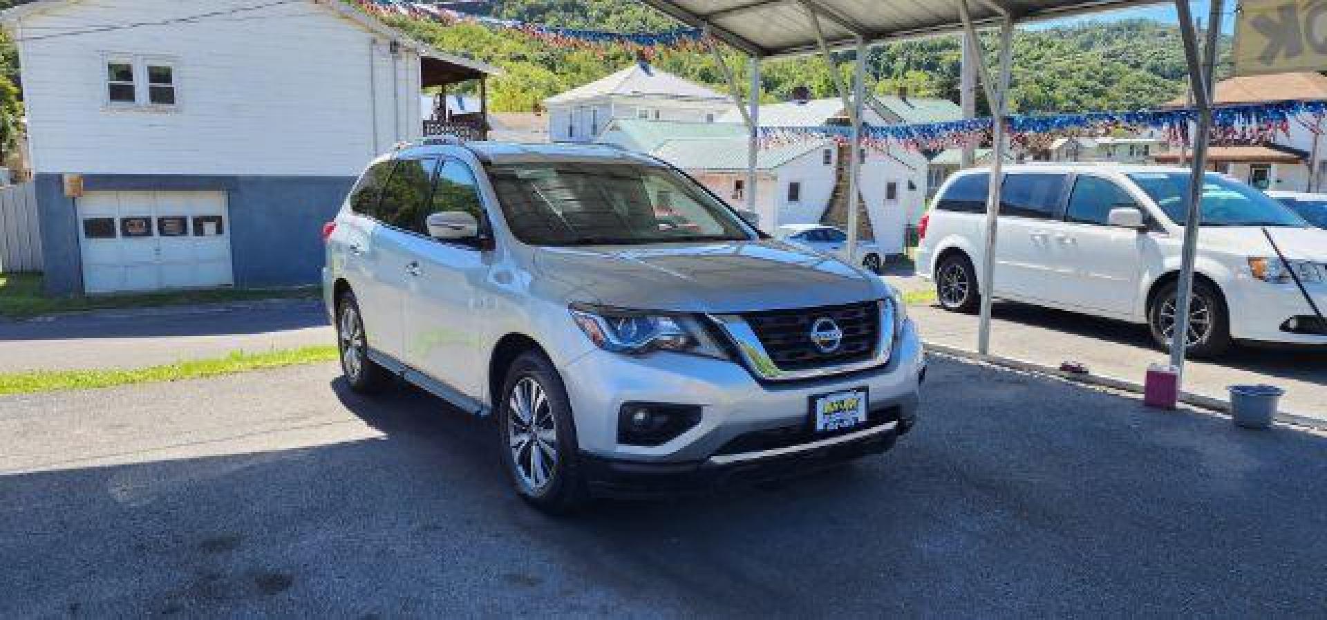 2019 SILVER /Charcoal, cloth Nissan Pathfinder SV 4WD (5N1DR2MM5KC) with an 3.5L V6 engine, CVT transmission, located at 353 S. Mineral St., Keyser, WV, 26726, (304) 788-7887, 39.436451, -78.981674 - FOR A BETTER PRICE CALL PAUL AT 301-268-8150 - Photo#0