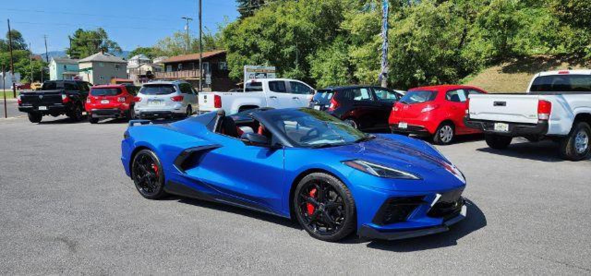 2021 BLUE /Adrenaline Red/Jet Black, premium leather/sueded m Chevrolet Corvette 3LT Convertible (1G1YC3D42M5) with an 6.2L V8 engine, AT transmission, located at 353 S. Mineral St., Keyser, WV, 26726, (304) 788-7887, 39.436451, -78.981674 - Photo#1