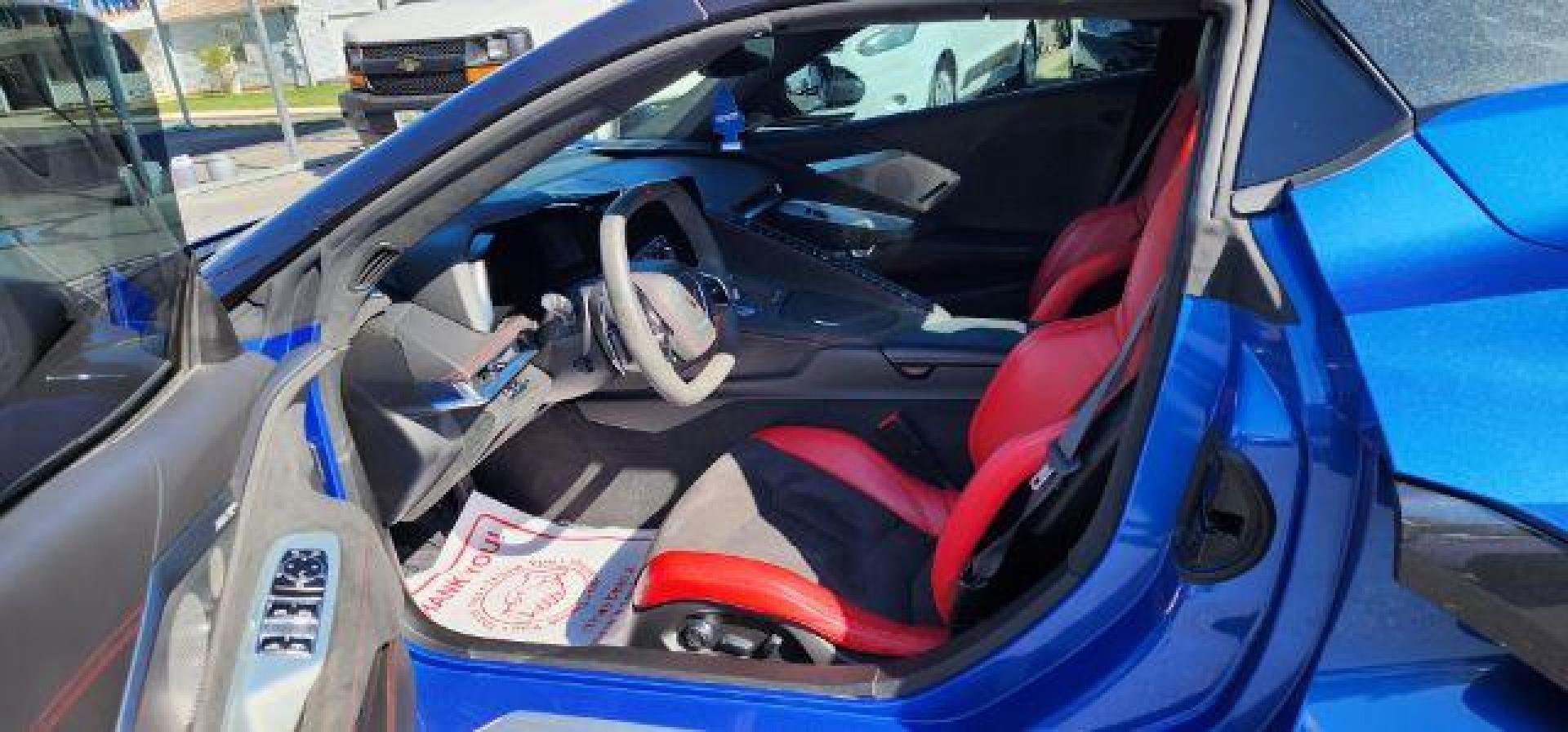 2021 BLUE /Adrenaline Red/Jet Black, premium leather/sueded m Chevrolet Corvette 3LT Convertible (1G1YC3D42M5) with an 6.2L V8 engine, AT transmission, located at 353 S. Mineral St., Keyser, WV, 26726, (304) 788-7887, 39.436451, -78.981674 - FOR A BETTER PRICE CALL PAUL AT 301-268-8150 - Photo#5