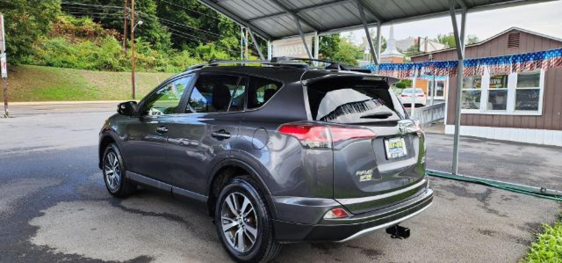 2016 Gray /Black, cloth Toyota RAV4 XLE AWD (JTMRFREV2GJ) with an 2.5L L4 engine, AT transmission, located at 353 S. Mineral St., Keyser, WV, 26726, (304) 788-7887, 39.436451, -78.981674- Photo#8