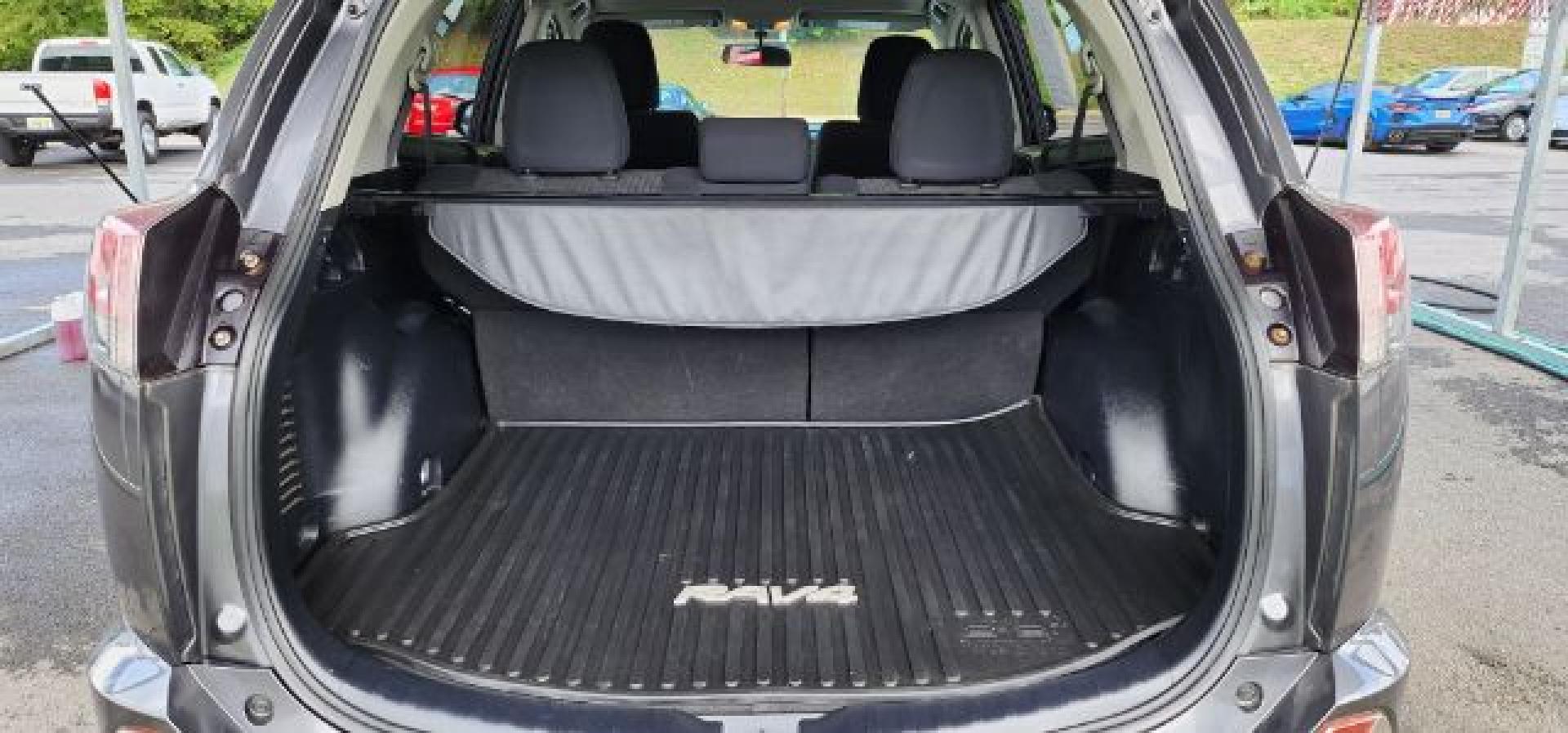 2016 Gray /Black, cloth Toyota RAV4 XLE AWD (JTMRFREV2GJ) with an 2.5L L4 engine, AT transmission, located at 353 S. Mineral St., Keyser, WV, 26726, (304) 788-7887, 39.436451, -78.981674- Photo#10