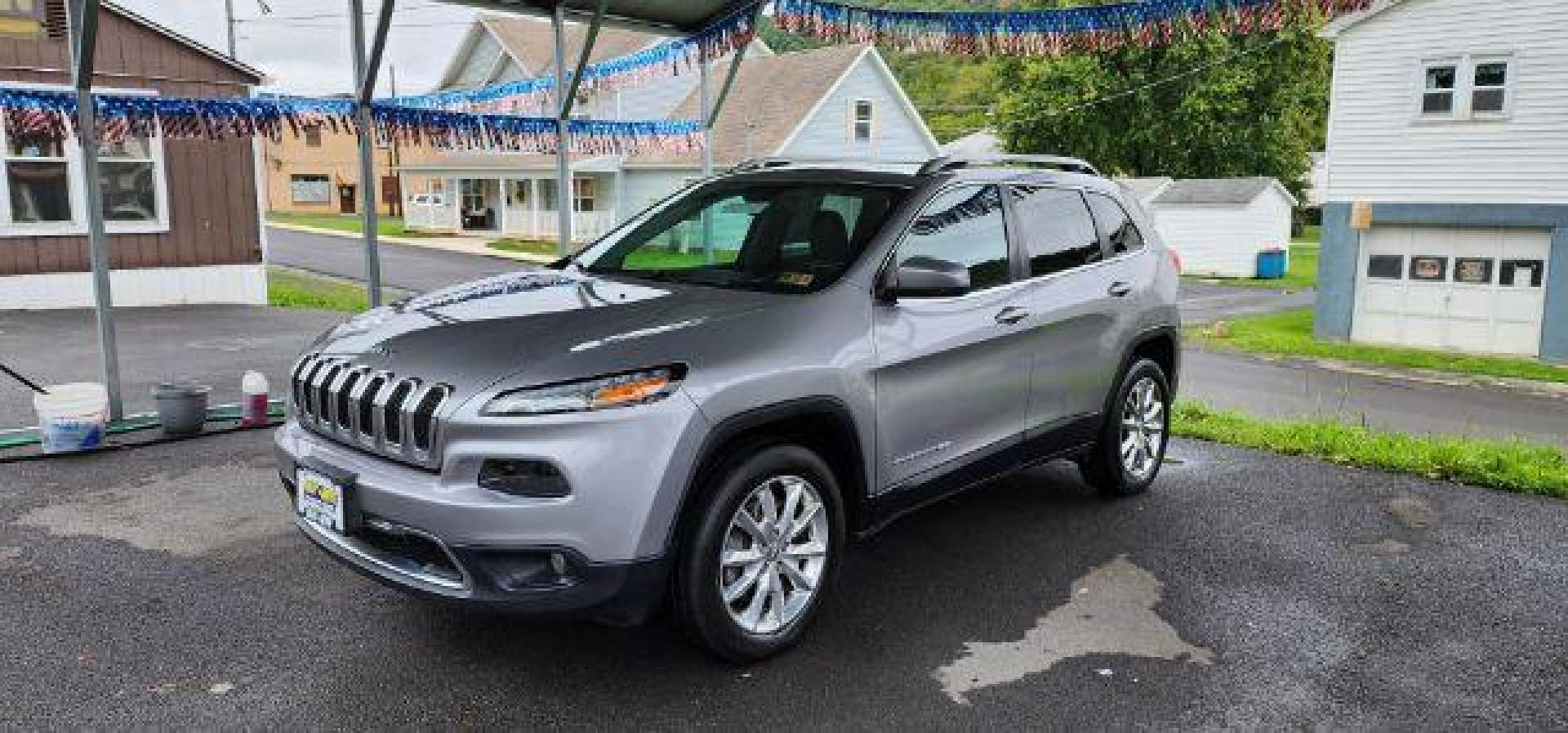 2017 Silver /Black, leather Jeep Cherokee Limited 4WD (1C4PJMDB7HW) with an 2.4l L4 engine, AT transmission, located at 353 S. Mineral St., Keyser, WV, 26726, (304) 788-7887, 39.436451, -78.981674 - Photo#2