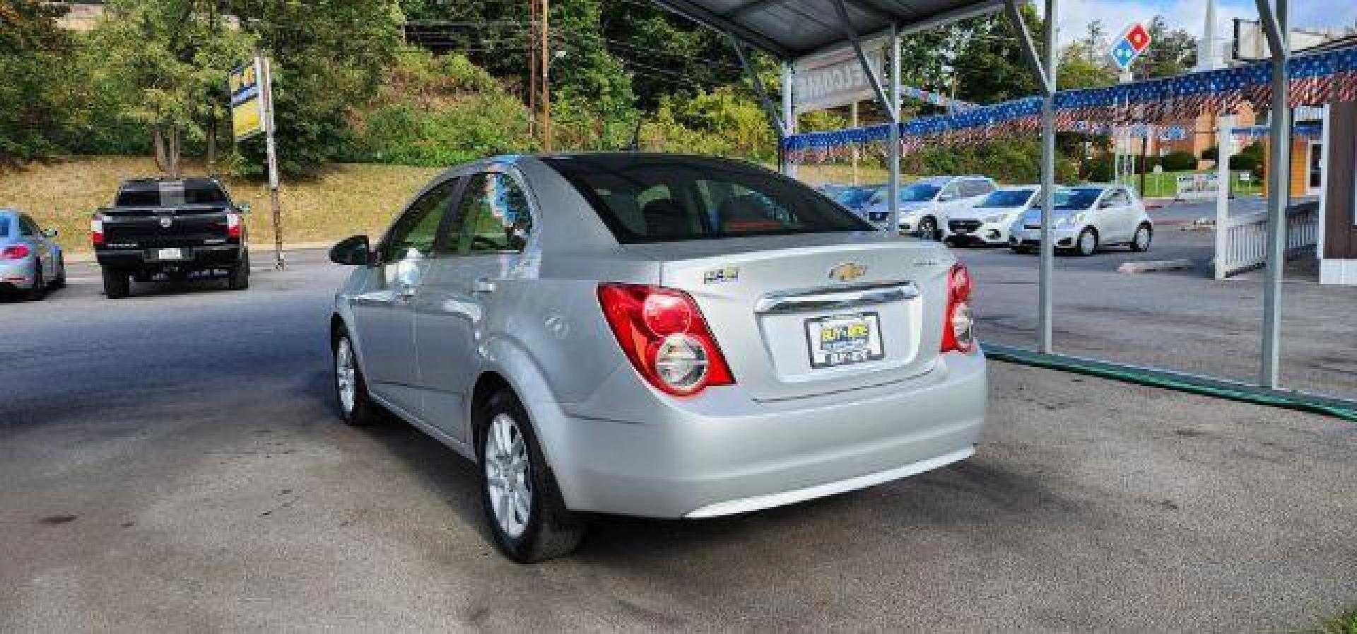 2012 SILVER /Jet Blk/ Brick Cloth Interior Chevrolet Sonic LT Sedan (1G1JC5SH4C4) with an 1.8L L4 engine, AT transmission, located at 353 S. Mineral St., Keyser, WV, 26726, (304) 788-7887, 39.436451, -78.981674 - FOR A BETTER PRICE CALL PAUL AT 301-268-8150 - Photo#9