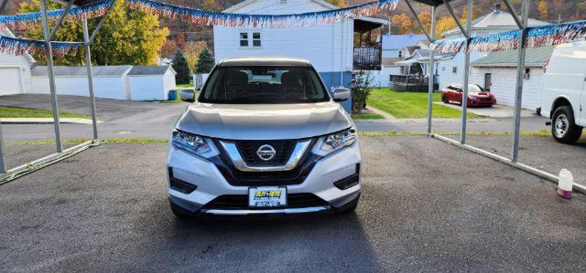 2020 GRAY /Charcoal, cloth Nissan Rogue S AWD (5N1AT2MV9LC) with an 2.5 L4 engine, CVT transmission, located at 353 S. Mineral St., Keyser, WV, 26726, (304) 788-7887, 39.436451, -78.981674 - Photo#1