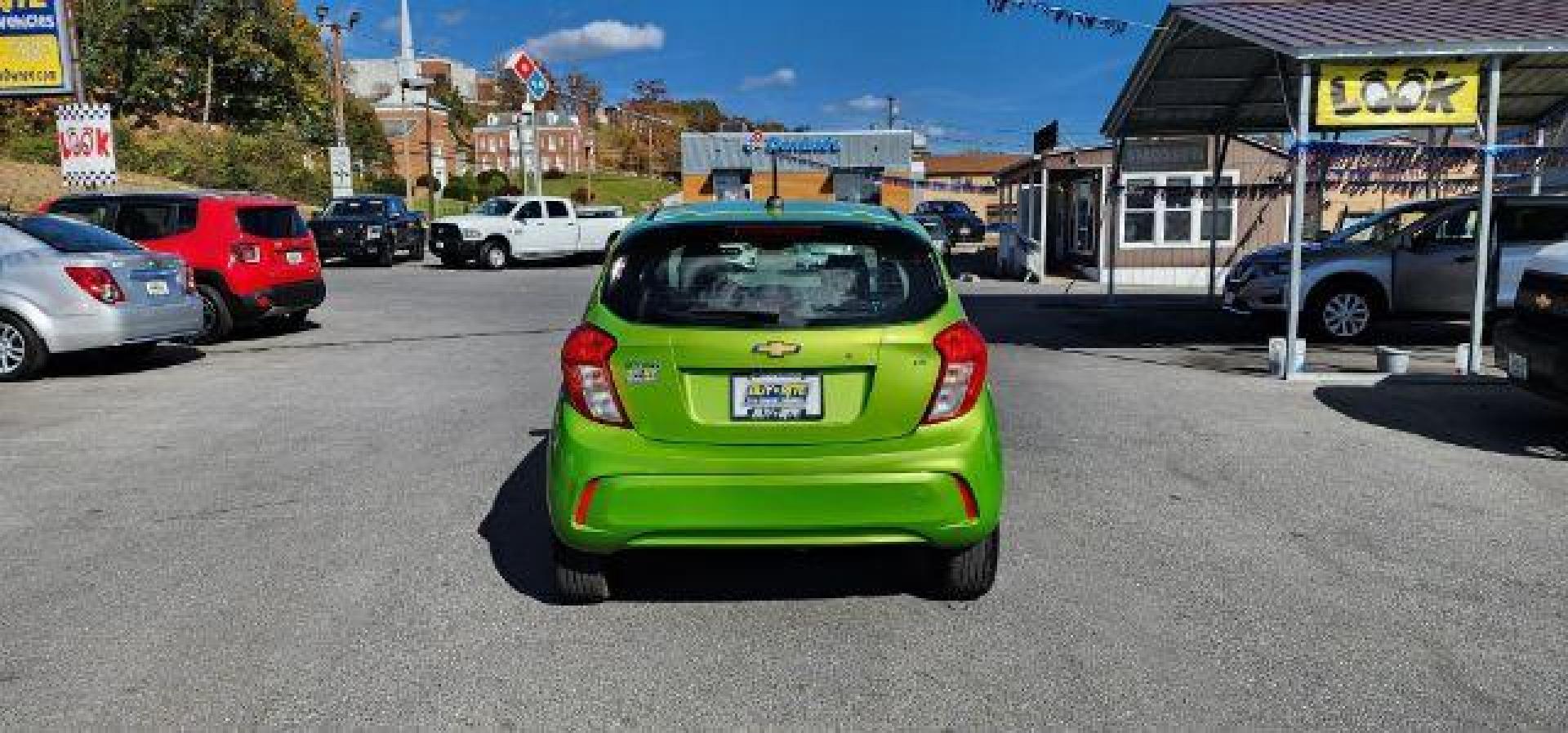 2016 GREEN /Jet Black, cloth Chevrolet Spark LS CVT (KL8CB6SA1GC) with an 1.4L 4L engine, CVT transmission, located at 353 S. Mineral St., Keyser, WV, 26726, (304) 788-7887, 39.436451, -78.981674 - FOR A BETTER PRICE CALL PAUL AT 301-268-8150 - Photo#9