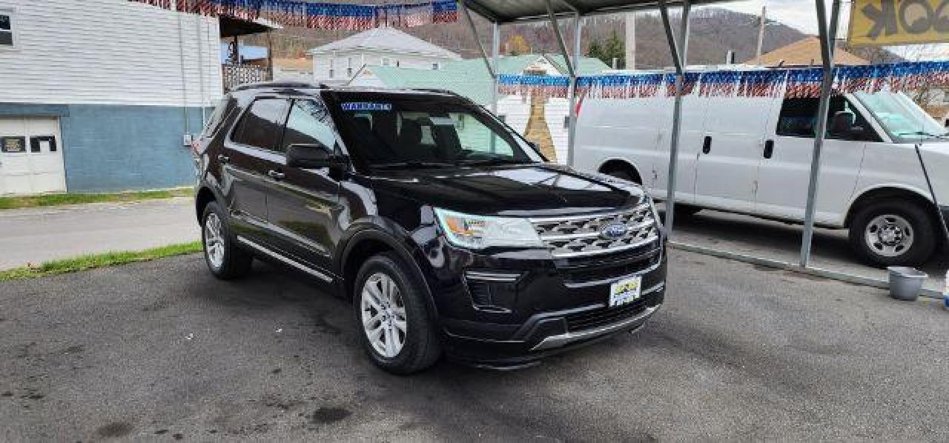 2018 BLACK /Ebony Black, premium cloth Ford Explorer XLT 4WD (1FM5K8D82JG) with an 3.5L V6 engine, AT transmission, located at 353 S. Mineral St., Keyser, WV, 26726, (304) 788-7887, 39.436451, -78.981674 - FOR A BETTER PRICE CALL PAUL AT 301-268-8150 - Photo#0