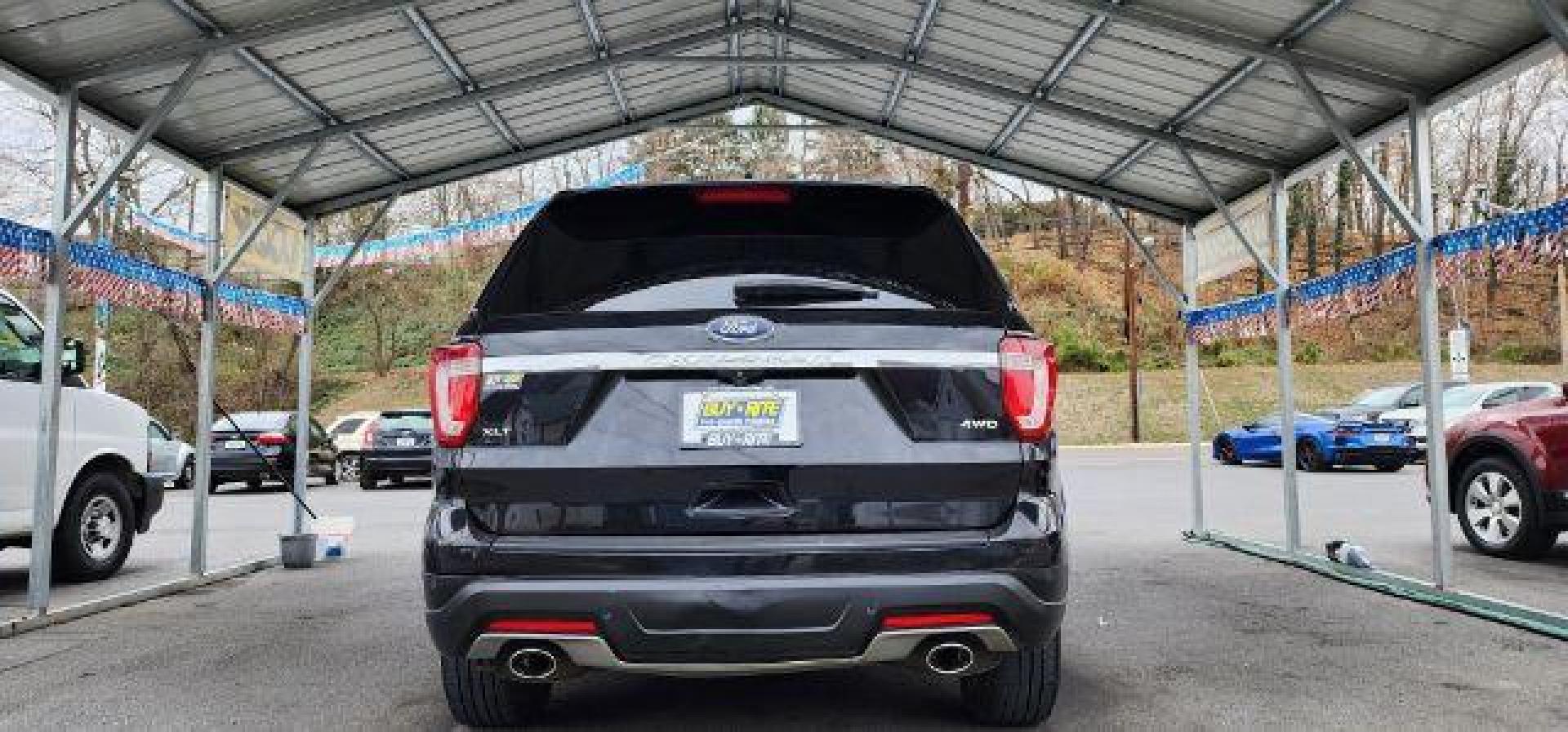 2018 BLACK /Ebony Black, premium cloth Ford Explorer XLT 4WD (1FM5K8D82JG) with an 3.5L V6 engine, AT transmission, located at 353 S. Mineral St., Keyser, WV, 26726, (304) 788-7887, 39.436451, -78.981674 - FOR A BETTER PRICE CALL PAUL AT 301-268-8150 - Photo#10