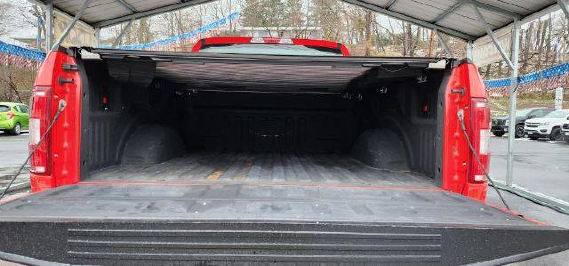 2018 RED /Cloth Ford F-150 XL (1FTEX1EB8JF) with an 3.3L V6 engine, AT transmission, located at 353 S. Mineral St., Keyser, WV, 26726, (304) 788-7887, 39.436451, -78.981674 - FOR A BETTER PRICE CALL PAUL AT 301-268-8150 - Photo#9