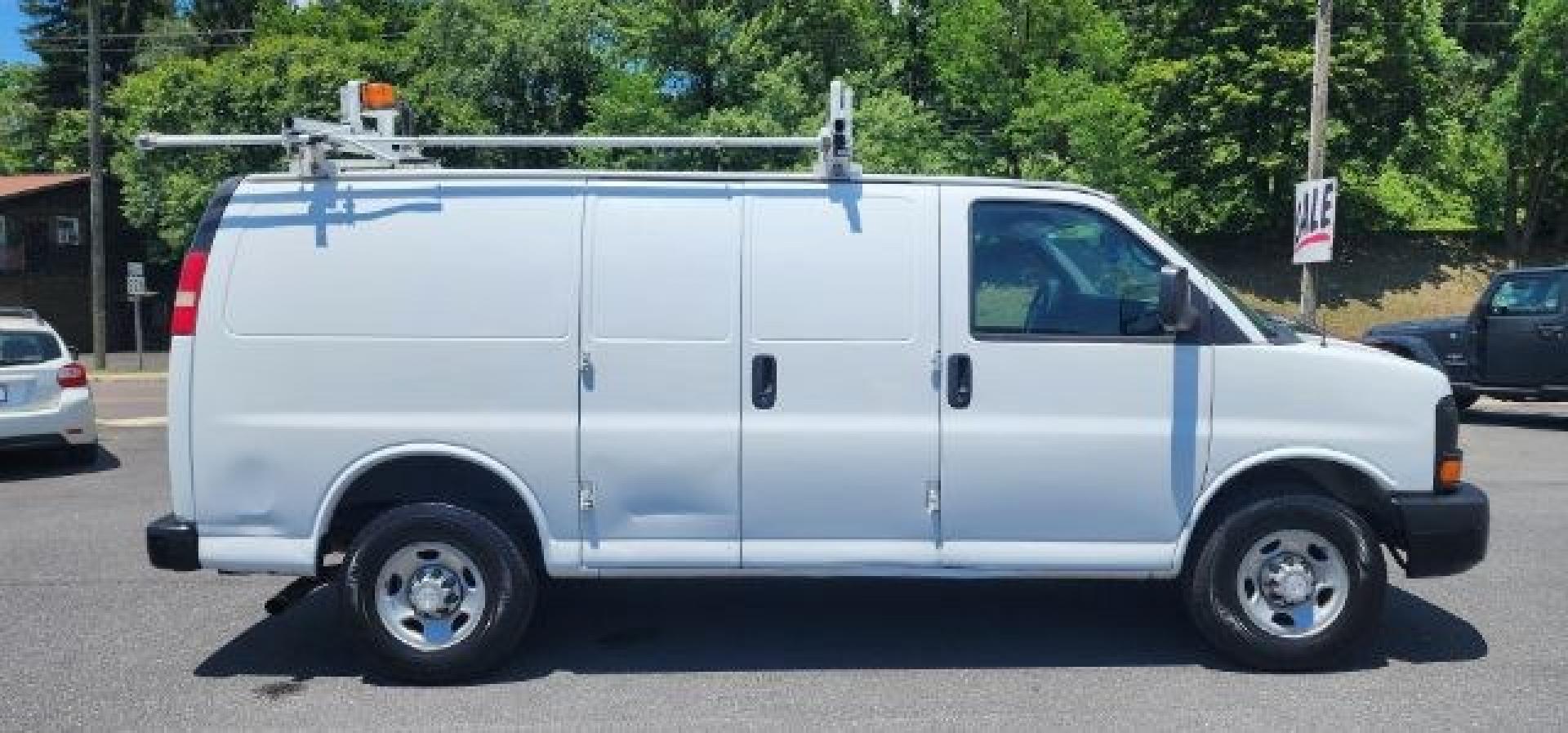 2015 WHITE /White Chevrolet Express CARGO VAN (1GCWGFCF6F1) with an 4.8L V8 FFV engine, AT transmission, located at 353 S. Mineral St., Keyser, WV, 26726, (304) 788-7887, 39.436451, -78.981674- Photo#9