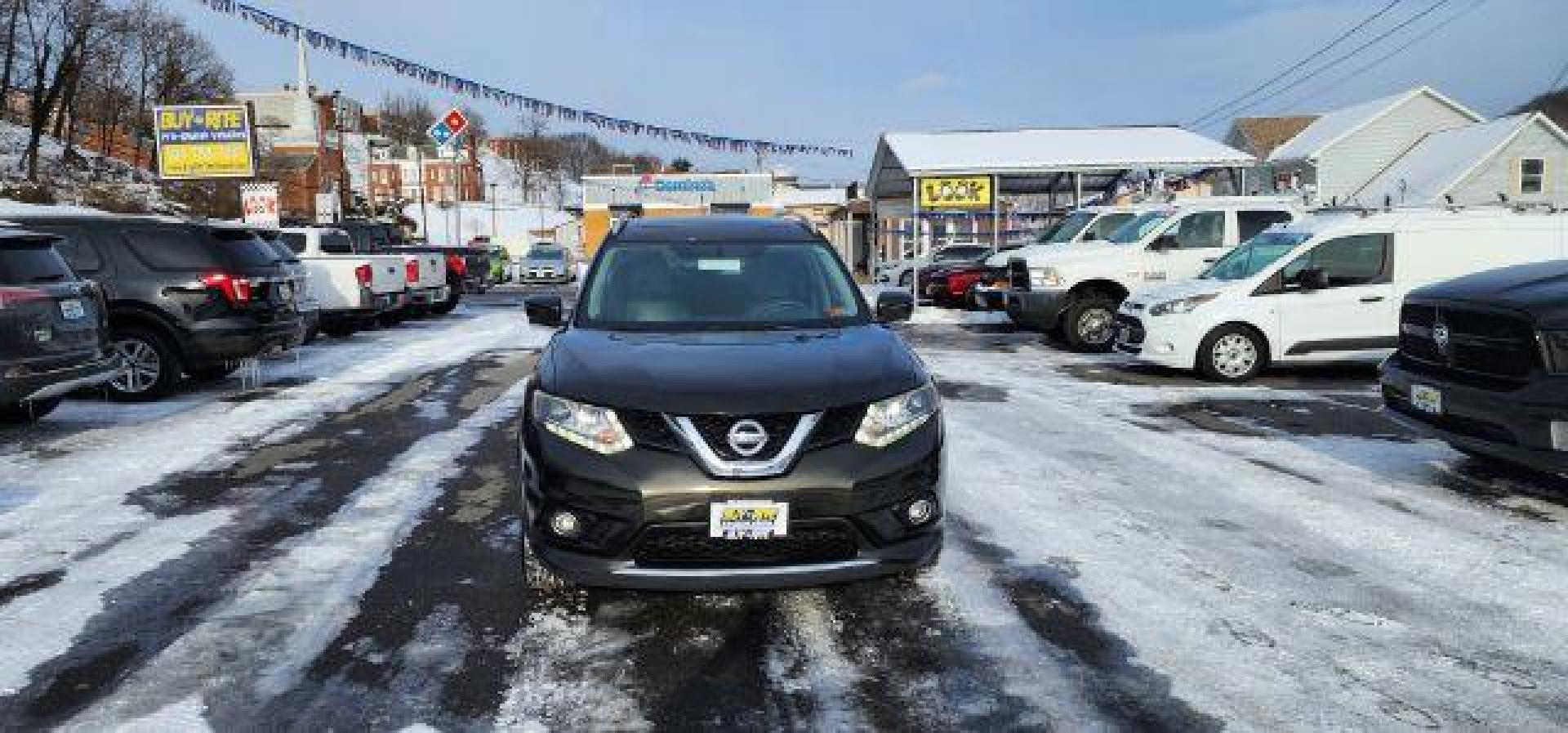 2016 GREEN /Charcoal, leather Nissan Rogue SL AWD (5N1AT2MVXGC) with an 2.5 L4 engine, CVT transmission, located at 353 S. Mineral St., Keyser, WV, 26726, (304) 788-7887, 39.436451, -78.981674 - FOR A BETTER PRICE CALL PAUL AT 301-268-8150 - Photo#1