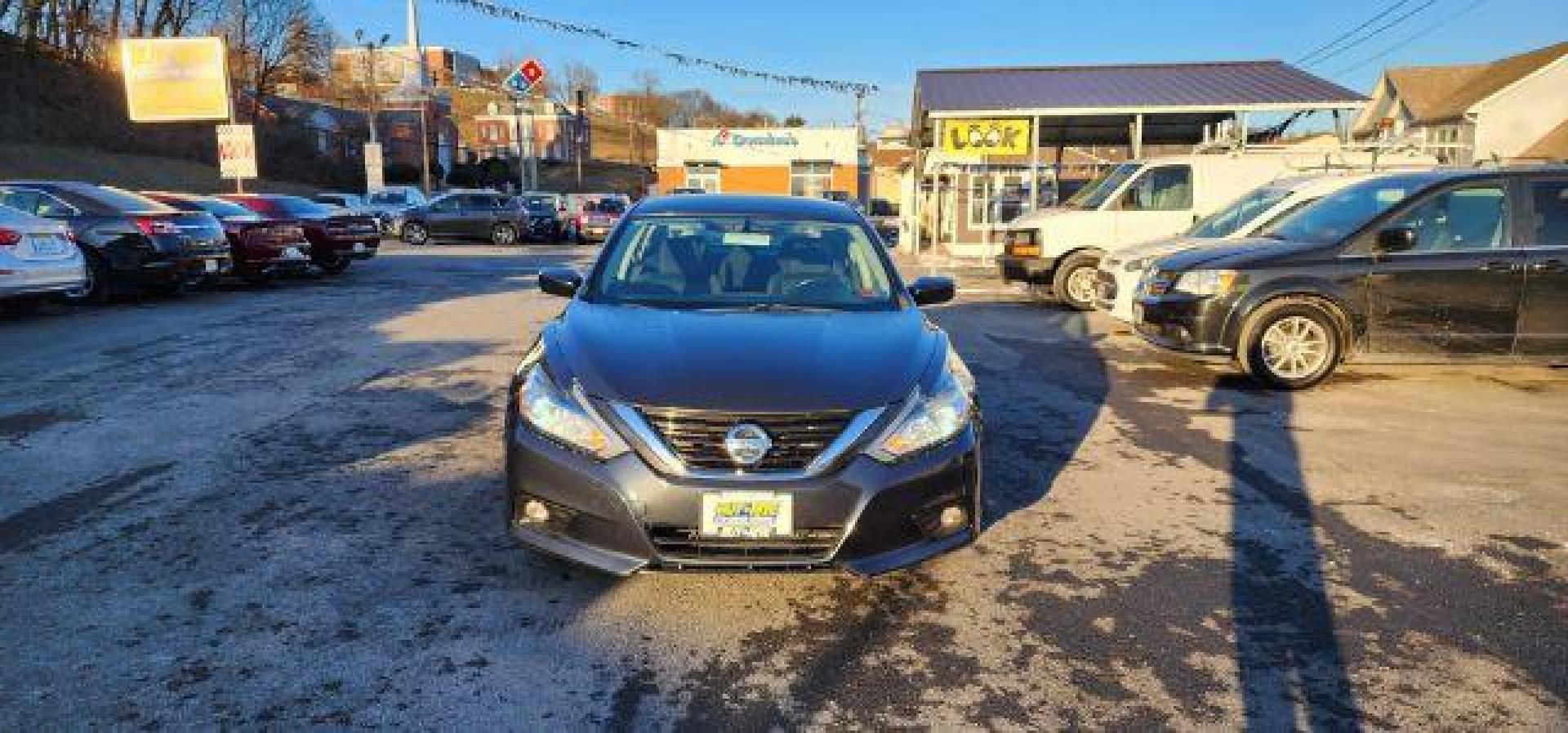 2018 GRAY /Charcoal, cloth Nissan Altima 2.5 SV (1N4AL3AP1JC) with an 2.5 L4 engine, CVT transmission, located at 353 S. Mineral St., Keyser, WV, 26726, (304) 788-7887, 39.436451, -78.981674 - FOR A BETTER PRICE CALL PAUL AT 301-268-8150 - Photo#17