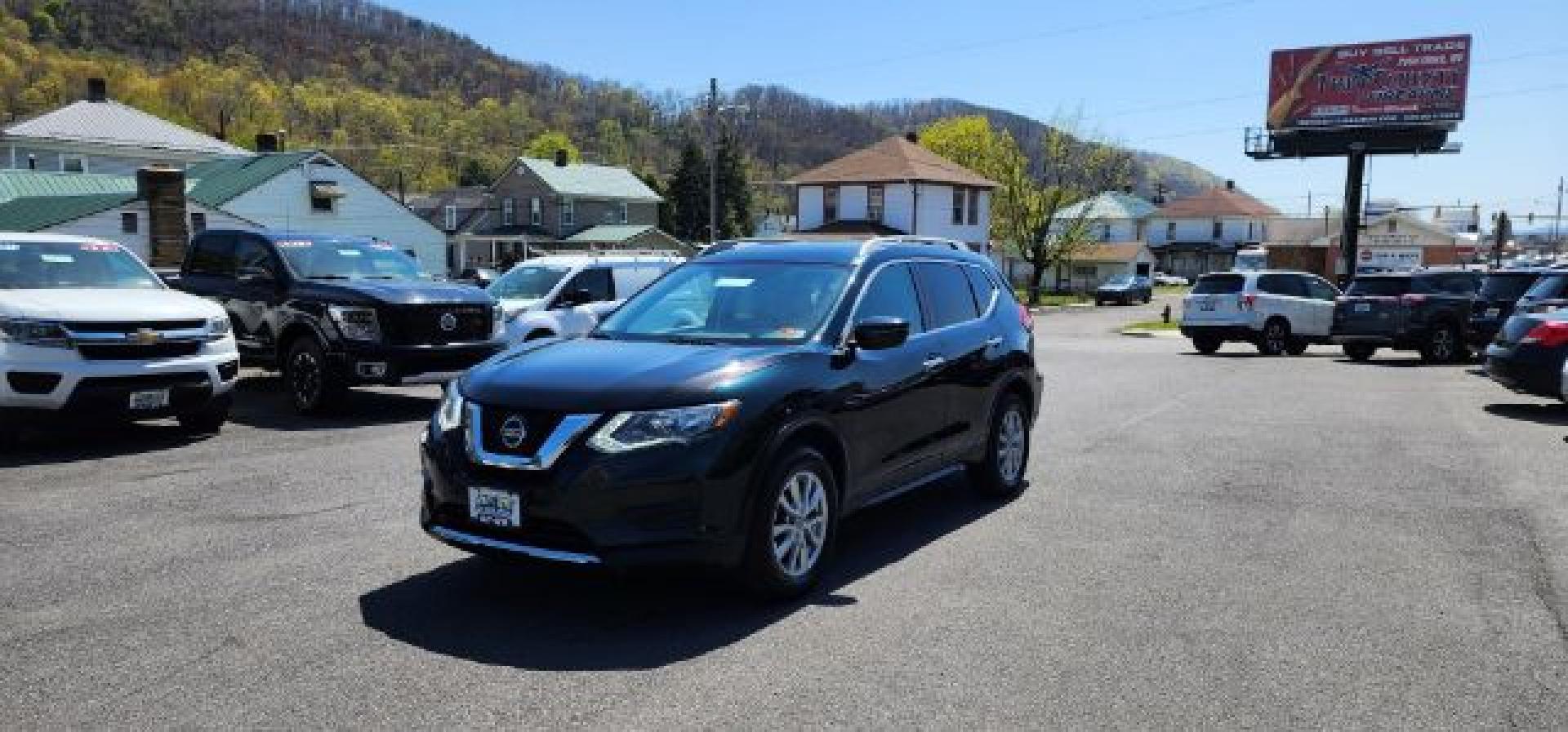 2018 GREEN /Cloth NISSAN ROGUE SV (5N1AT2MV1JC) with an 2.5L L4 engine, CVT transmission, located at 353 S. Mineral St., Keyser, WV, 26726, (304) 788-7887, 39.436451, -78.981674 - FOR A BETTER PRICE CALL PAUL AT 301-268-8150- Photo#2