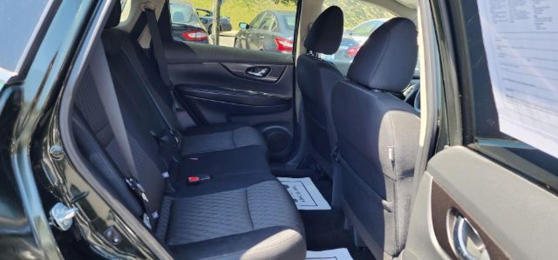 2018 GREEN /Cloth NISSAN ROGUE SV (5N1AT2MV1JC) with an 2.5L L4 engine, CVT transmission, located at 353 S. Mineral St., Keyser, WV, 26726, (304) 788-7887, 39.436451, -78.981674 - FOR A BETTER PRICE CALL PAUL AT 301-268-8150- Photo#13