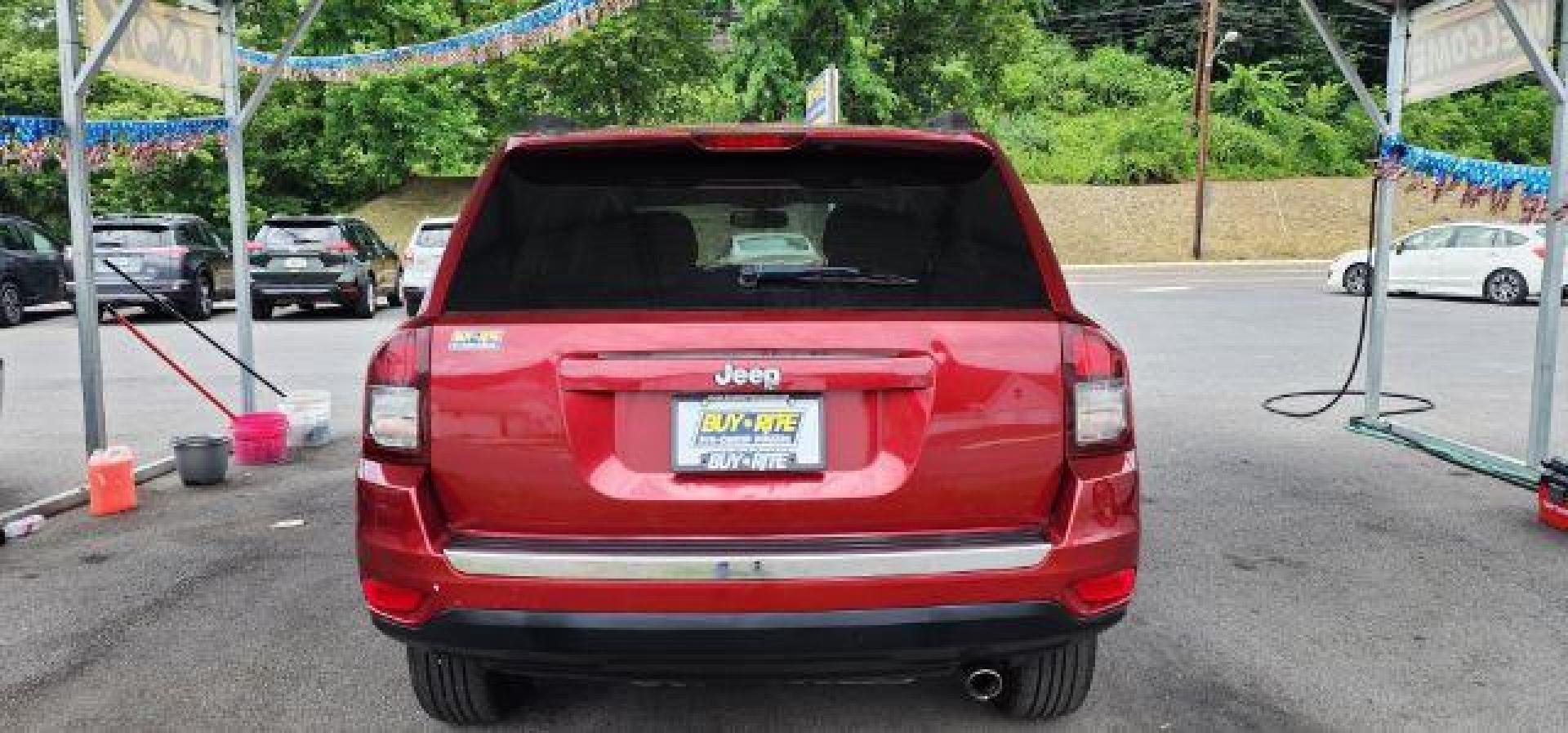 2016 MAROON /Leather Jeep Compass Latitude 4WD (1C4NJDEB9GD) with an 2.4l L4 engine, AT transmission, located at 353 S. Mineral St., Keyser, WV, 26726, (304) 788-7887, 39.436451, -78.981674 - Photo#9