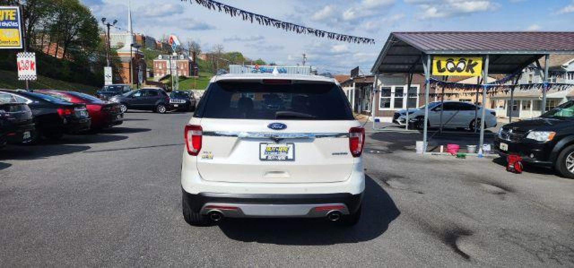 2016 WHITE /Ebony Black, leather Ford Explorer XLT FWD (1FM5K7D82GG) with an 3.5L V6 engine, AT transmission, located at 353 S. Mineral St., Keyser, WV, 26726, (304) 788-7887, 39.436451, -78.981674 - FOR A BETTER PRICE CALL PAUL AT 301-268-8150 - Photo#9