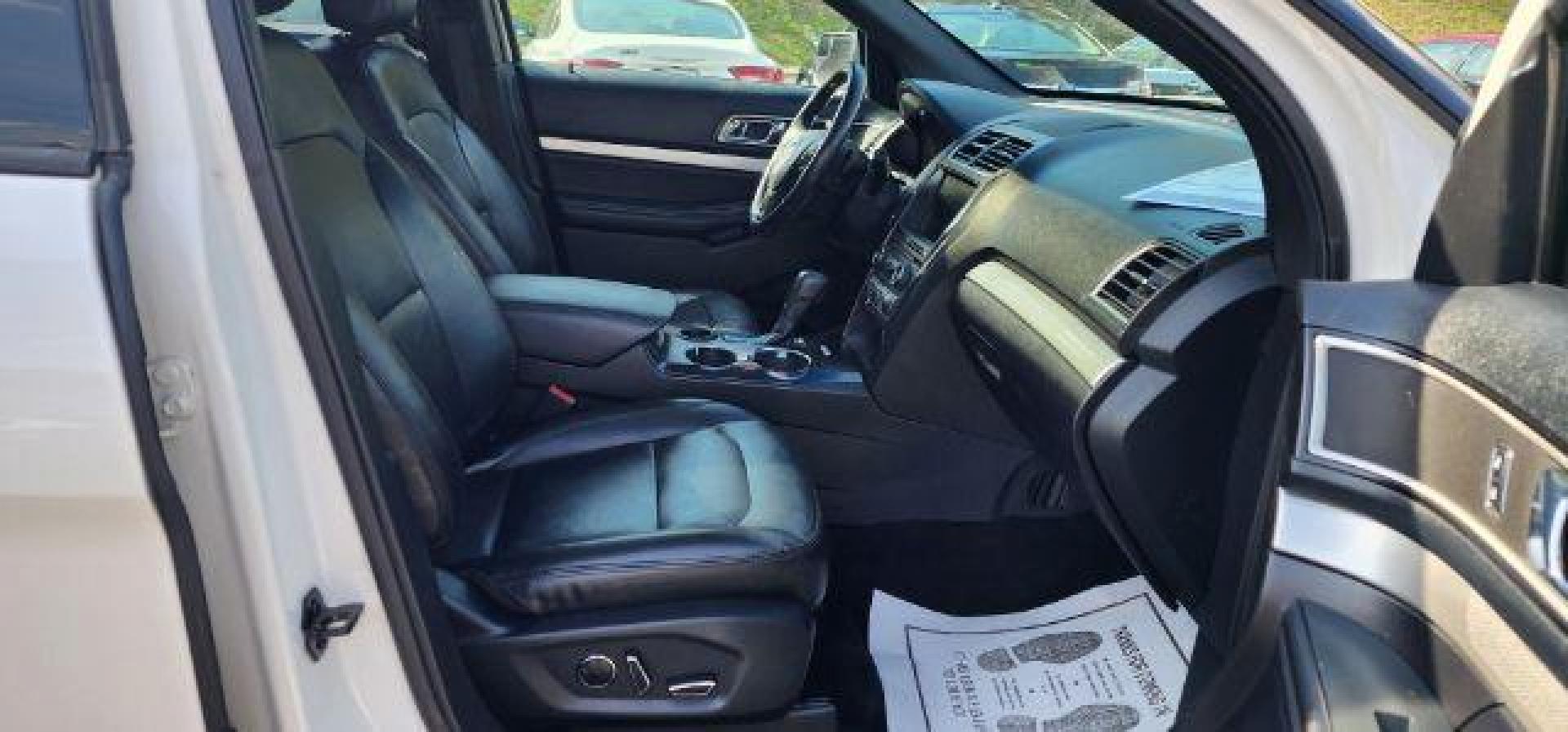 2016 WHITE /Ebony Black, leather Ford Explorer XLT FWD (1FM5K7D82GG) with an 3.5L V6 engine, AT transmission, located at 353 S. Mineral St., Keyser, WV, 26726, (304) 788-7887, 39.436451, -78.981674 - FOR A BETTER PRICE CALL PAUL AT 301-268-8150 - Photo#15