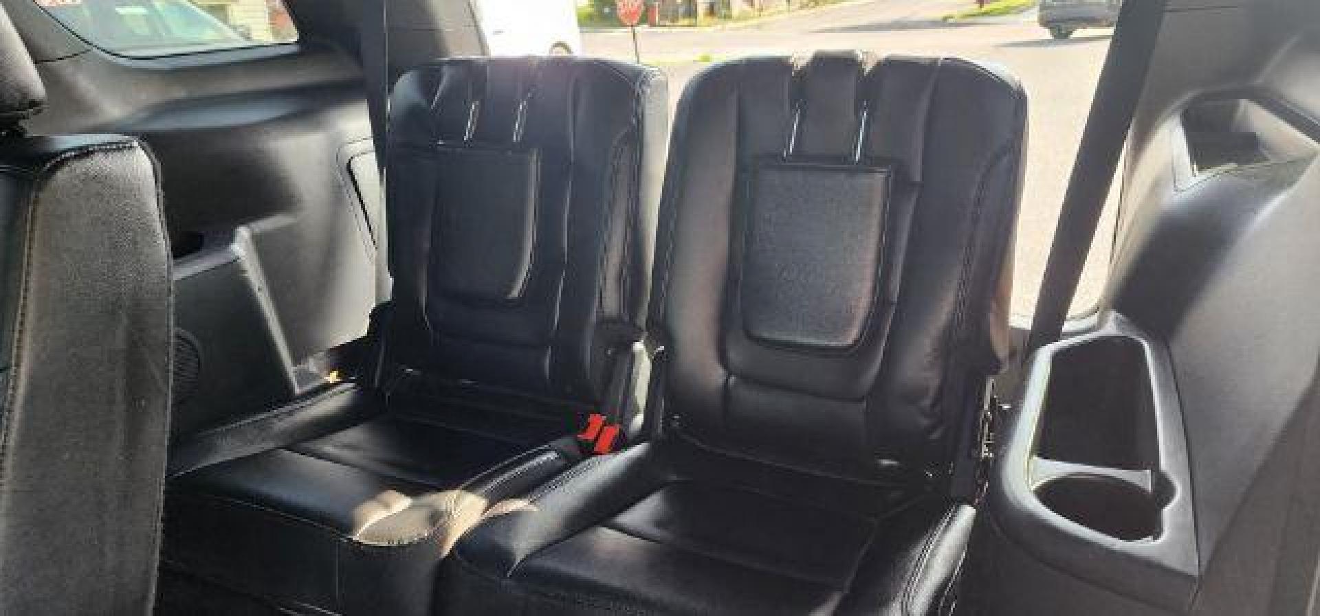 2016 WHITE /Ebony Black, leather Ford Explorer XLT FWD (1FM5K7D82GG) with an 3.5L V6 engine, AT transmission, located at 353 S. Mineral St., Keyser, WV, 26726, (304) 788-7887, 39.436451, -78.981674 - FOR A BETTER PRICE CALL PAUL AT 301-268-8150 - Photo#7