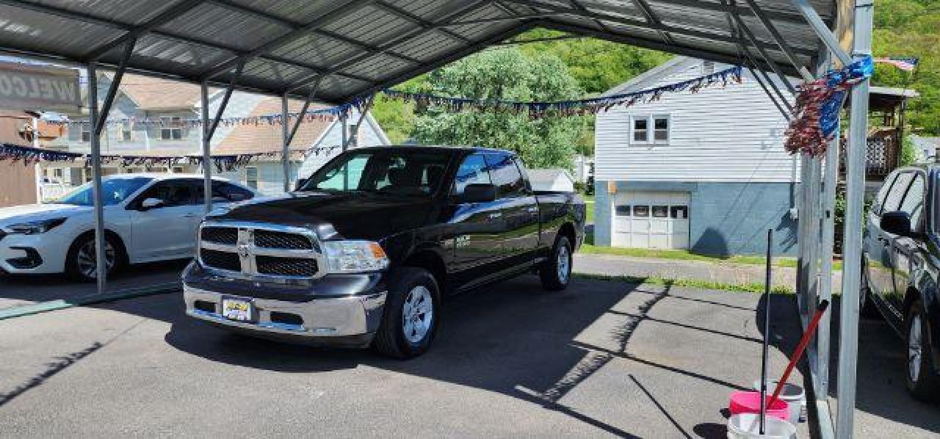 2017 BLACK /Black/Diesel Gray, cloth RAM 1500 SLT Crew Cab LWB 4WD (1C6RR7TT5HS) with an 5.7 V8 engine, AT transmission, located at 353 S. Mineral St., Keyser, WV, 26726, (304) 788-7887, 39.436451, -78.981674 - FOR A BETTER PRICE CALL PAUL AT 301-268-8150 - Photo#2