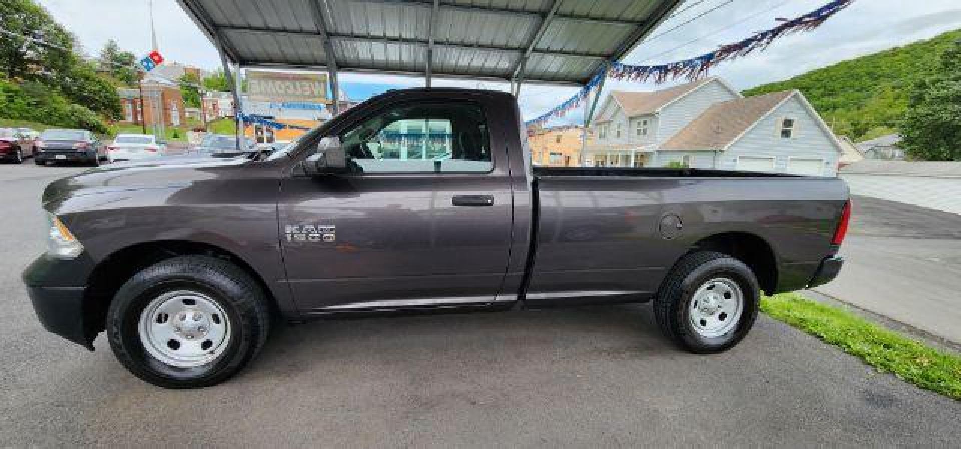 2015 GRAY /Diesel Gray/Black Ram 1500 Tradesman (3C6JR7DG6FG) with an 3.6L V6 engine, AT transmission, located at 353 S. Mineral St., Keyser, WV, 26726, (304) 788-7887, 39.436451, -78.981674 - FOR A BETTER PRICE CALL PAUL AT 301-268-8150 - Photo#3