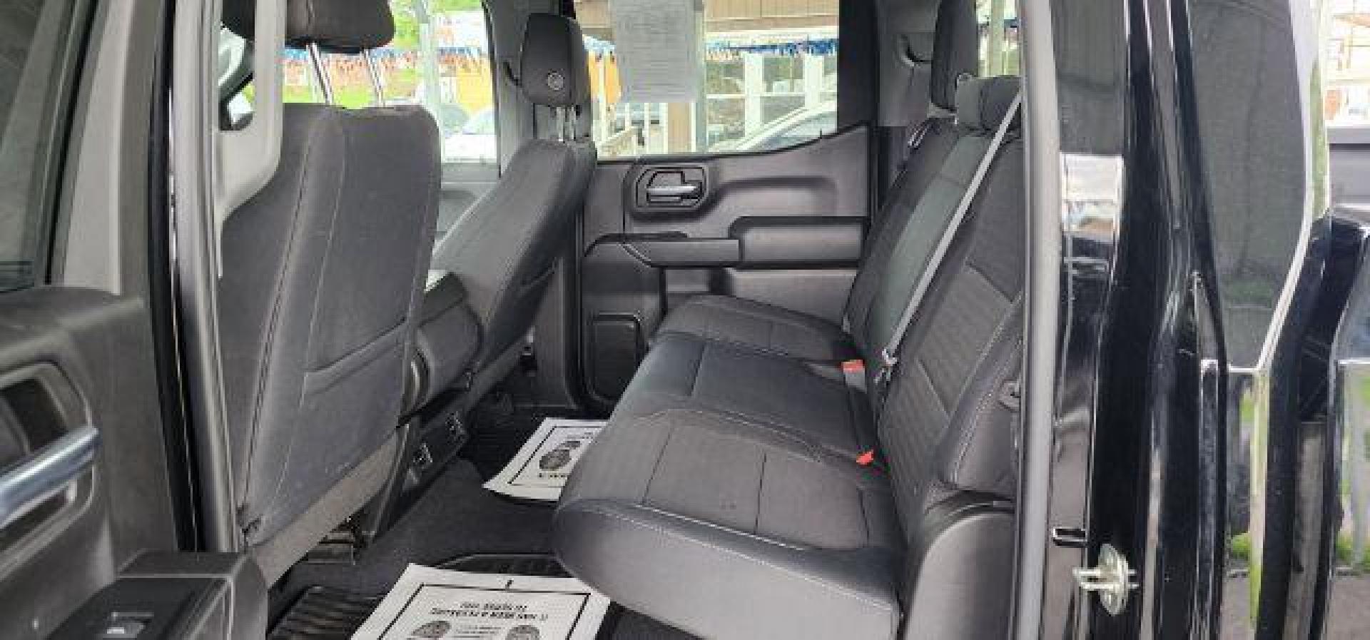 2019 BLACK /Jet Black Chevrolet Silverado 1500 LT (1GCUYDED9KZ) with an 5.3L V8 engine, AT transmission, located at 353 S. Mineral St., Keyser, WV, 26726, (304) 788-7887, 39.436451, -78.981674 - Photo#7